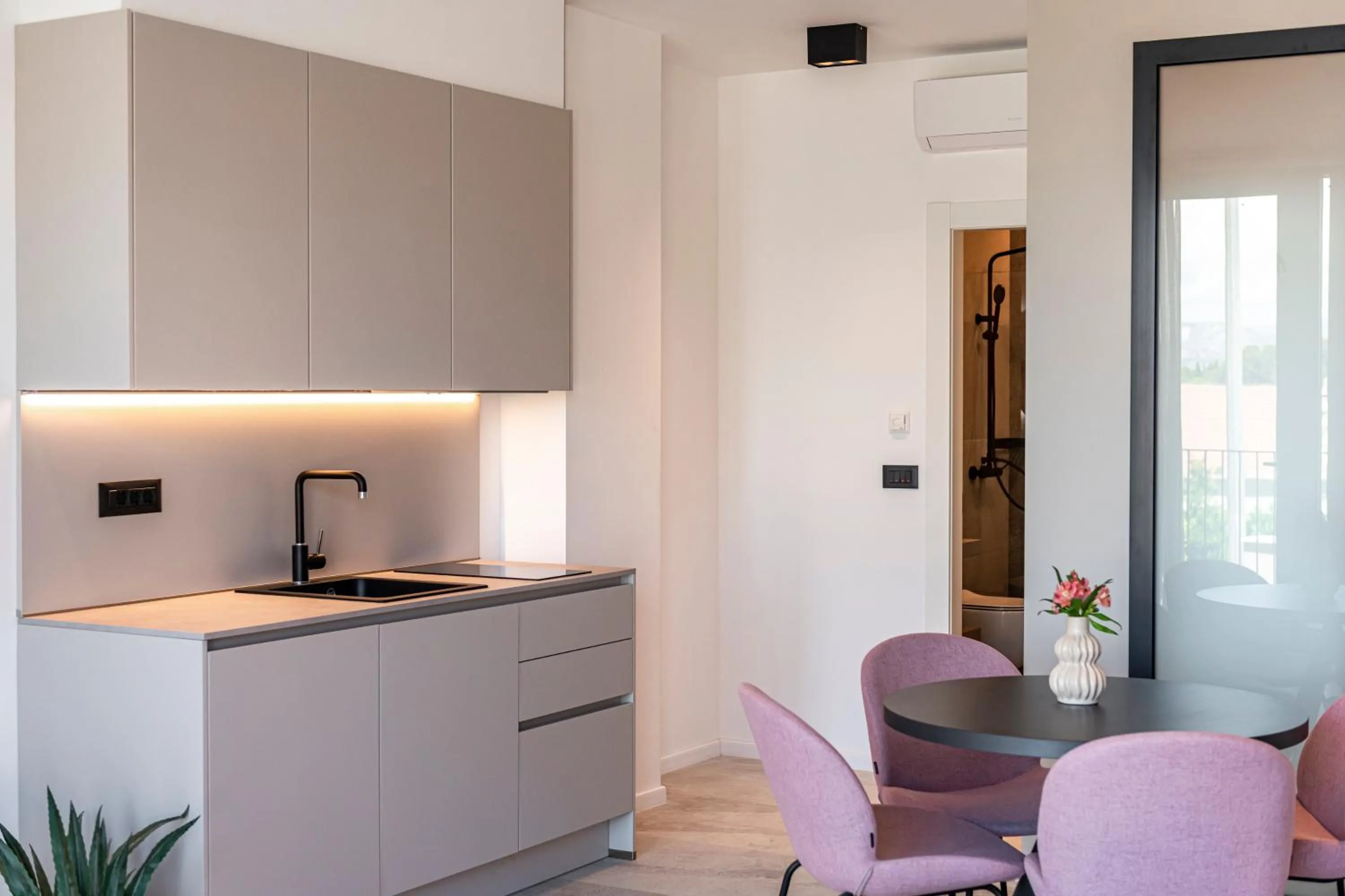 Kitchen or kitchenette in "Villa AnMari" The Cavtat View Residence