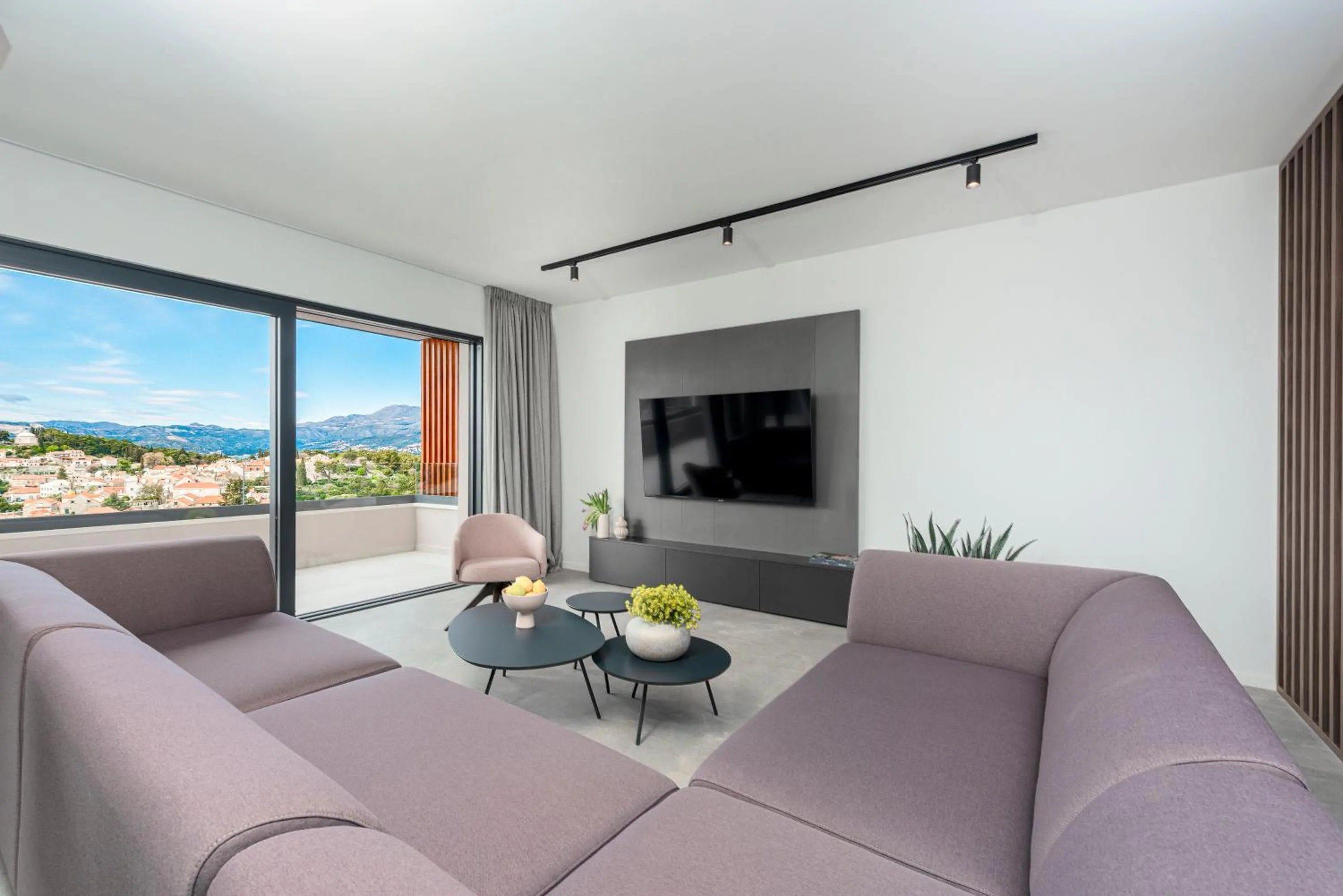 Communal lounge/ TV room in "Villa AnMari" The Cavtat View Residence