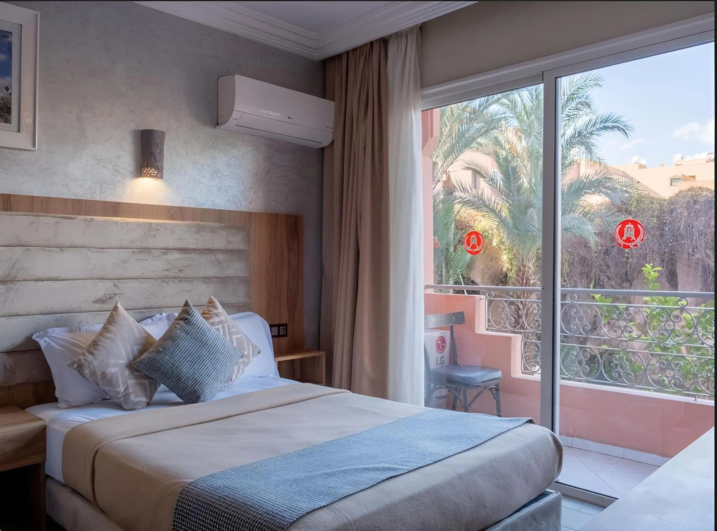 Balcony/Terrace, Bed in Imperial Holiday Hôtel & spa