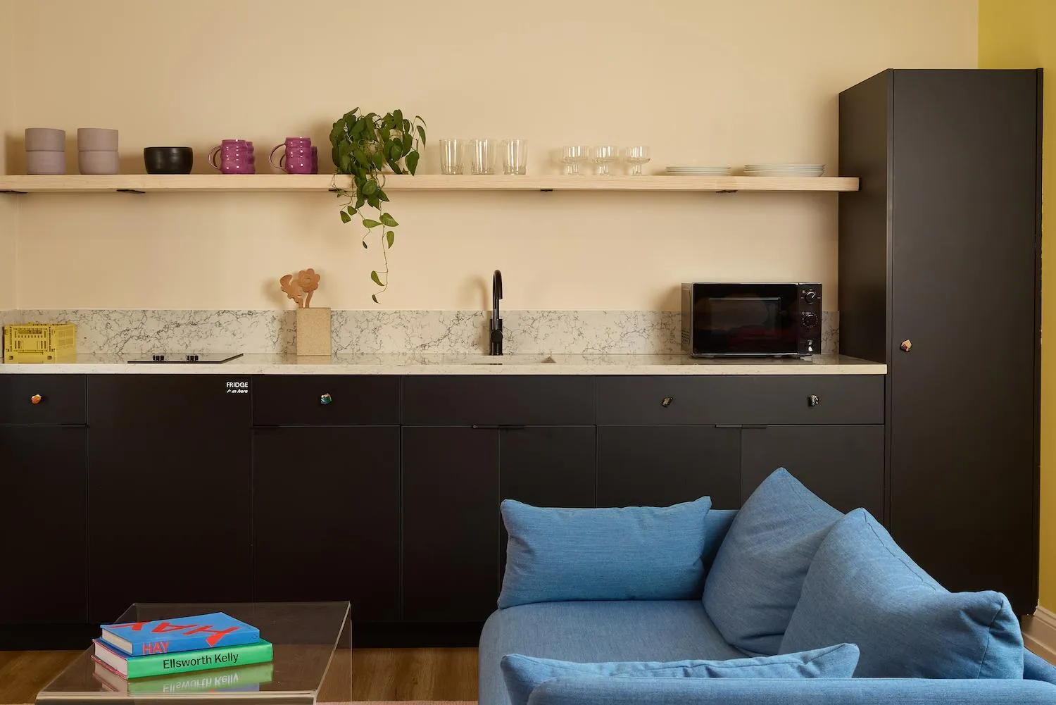 Kitchen or kitchenette in YOWIE Hotel