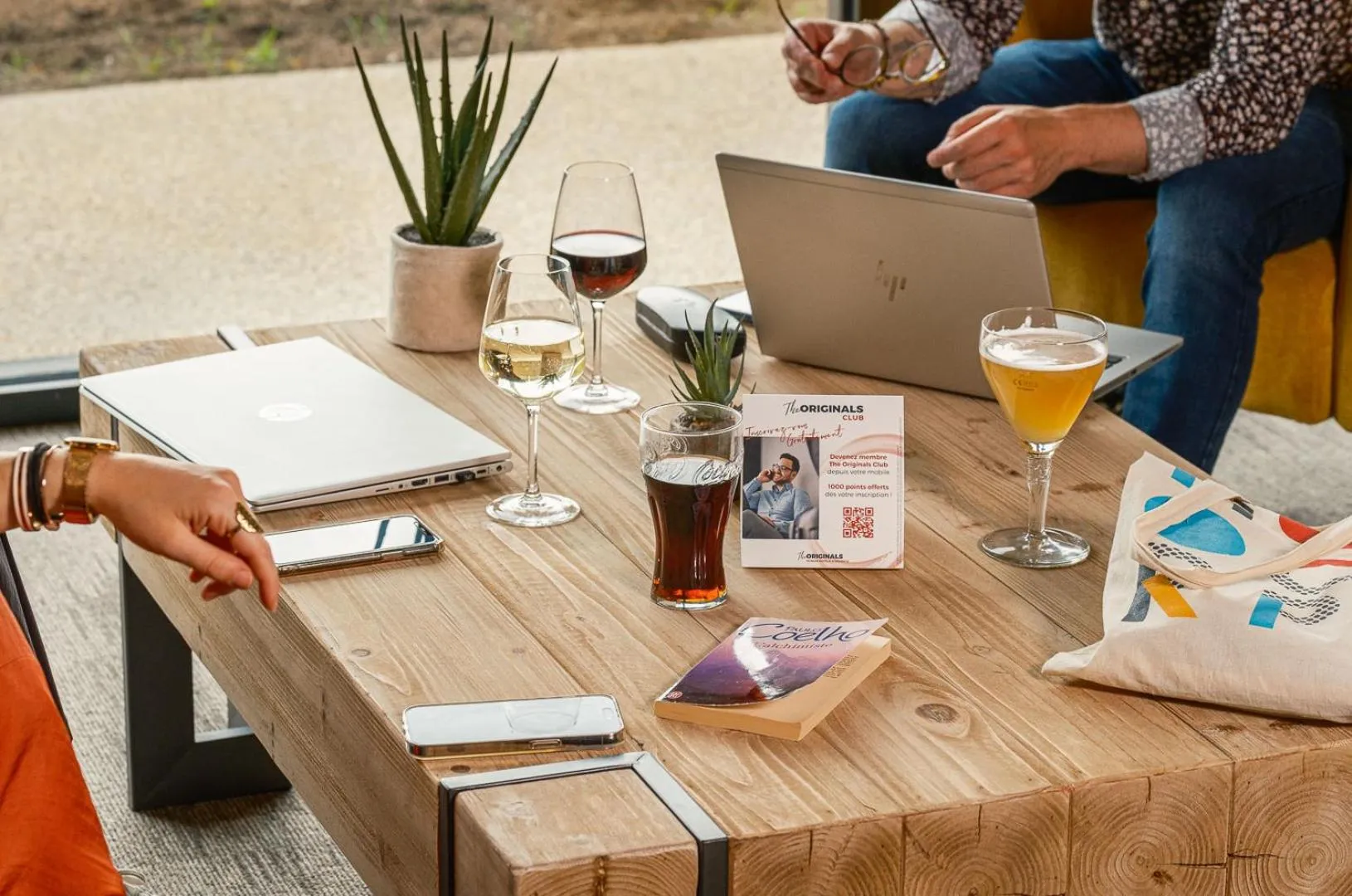Lounge or bar in The Originals City, Relais d'Estillac, Agen Sud