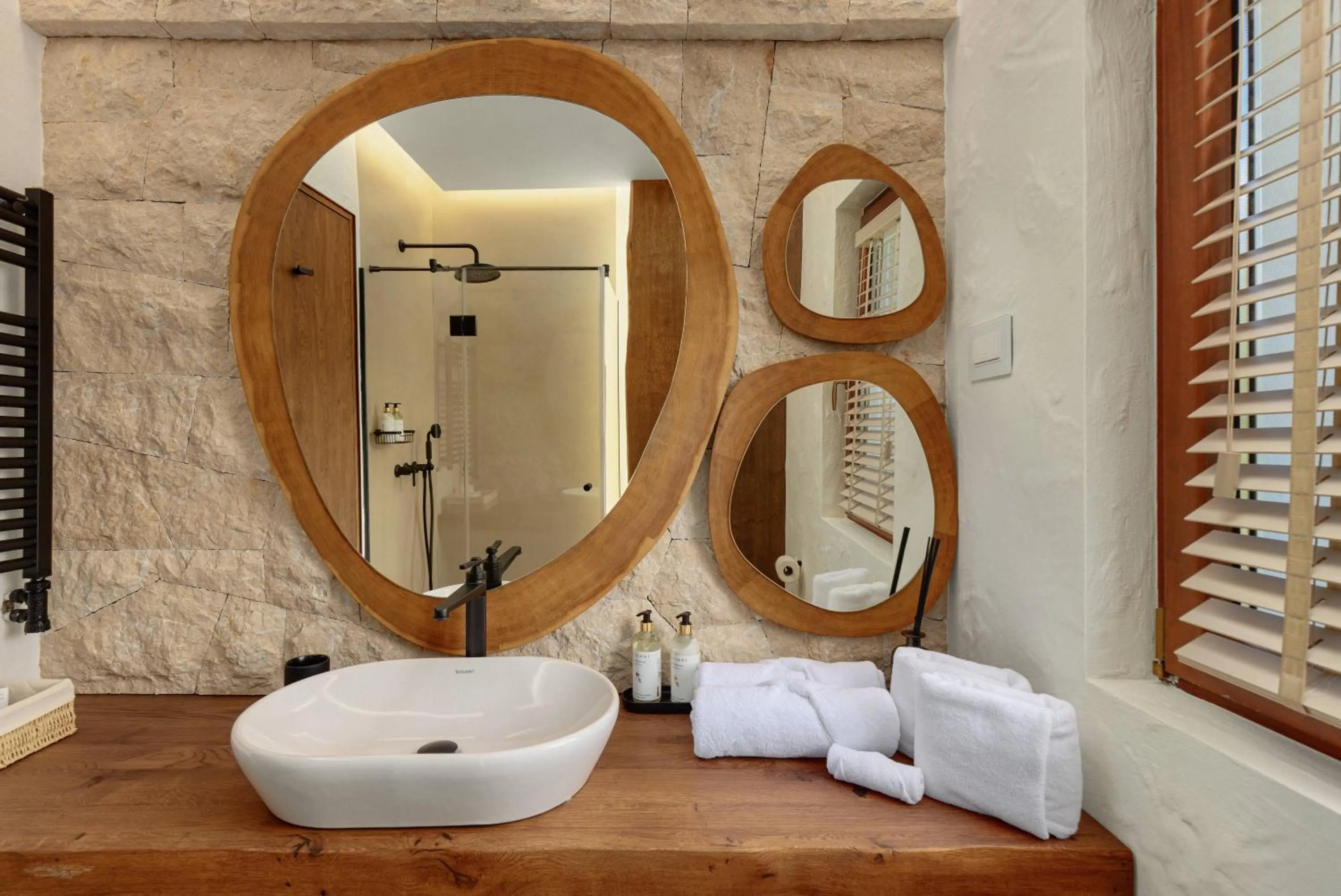 Bathroom in Hotel Forza Mare