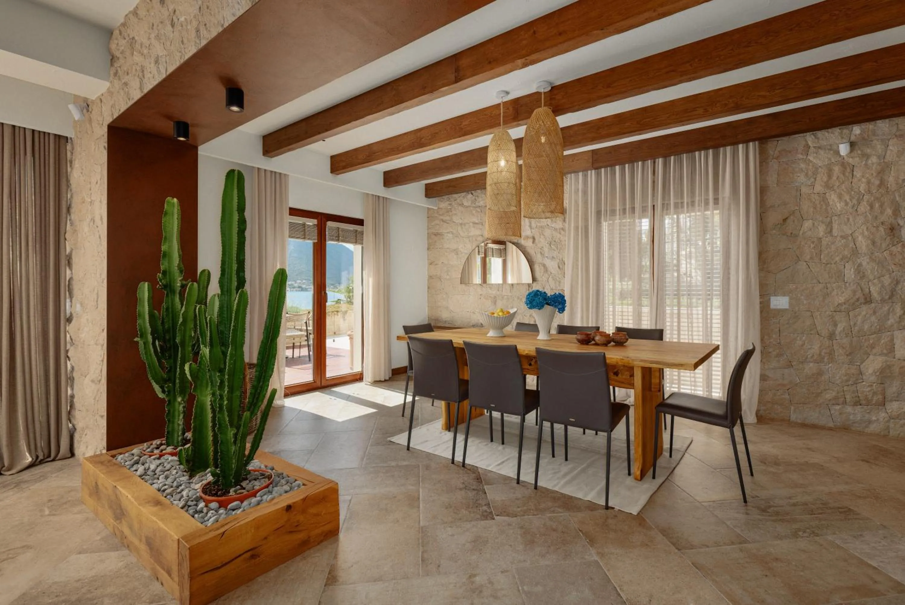 Dining area in Hotel Forza Mare