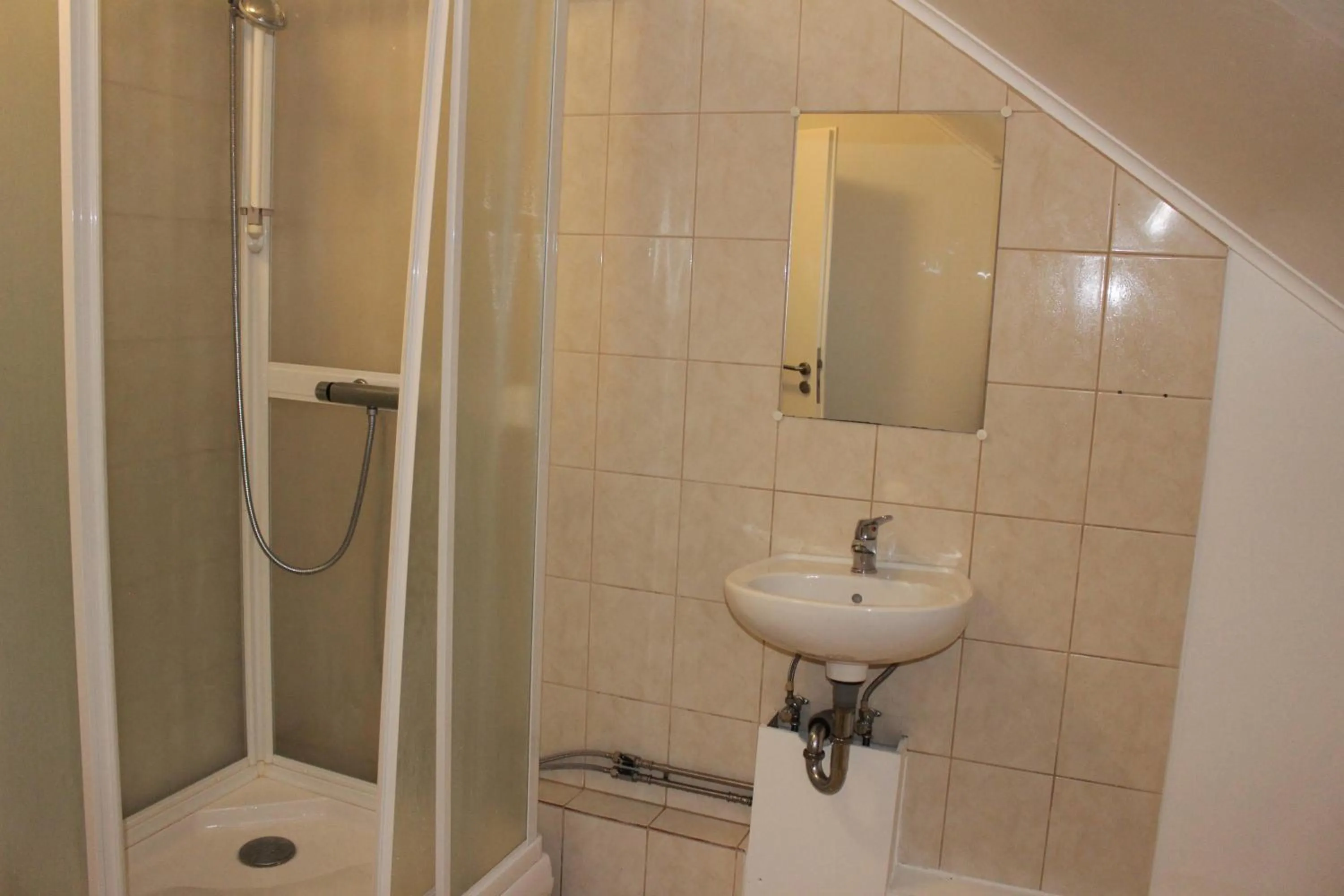 Bathroom in North Star Hotel Olafsvik