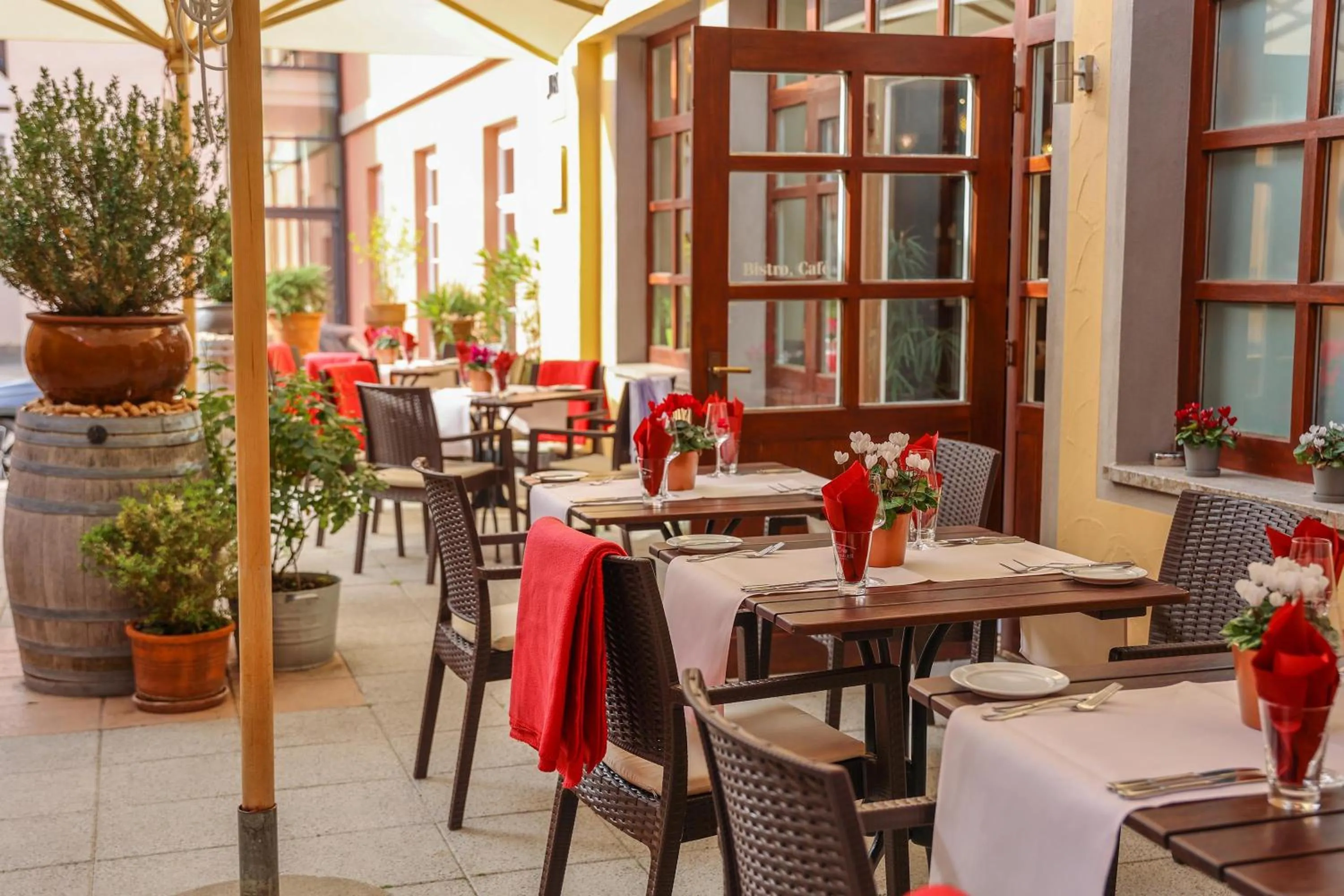 Restaurant/places to eat in Laurentius Boutique-Hotel