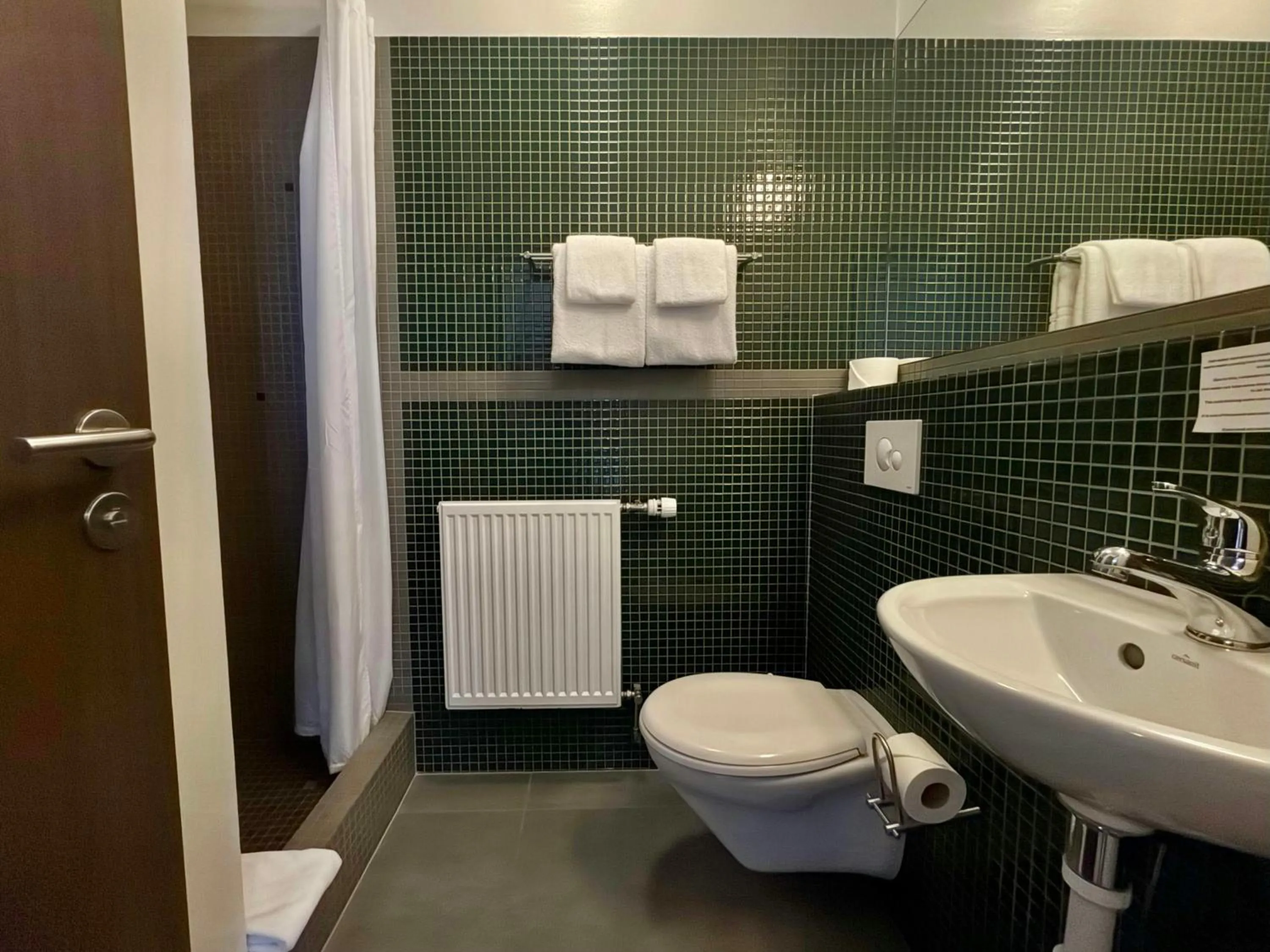 Bathroom in Hótel Valaskjálf