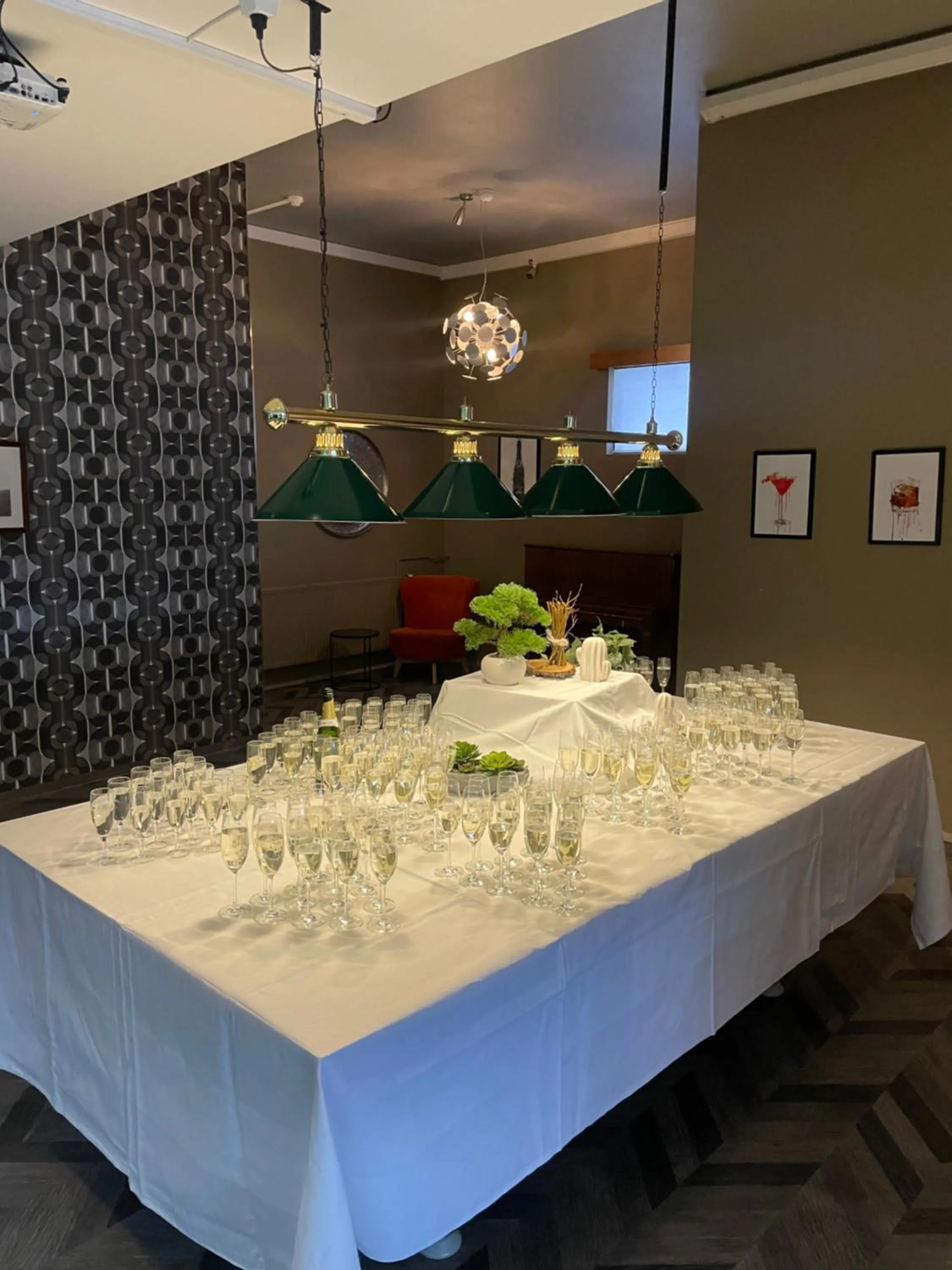 Restaurant/places to eat in Hótel Valaskjálf