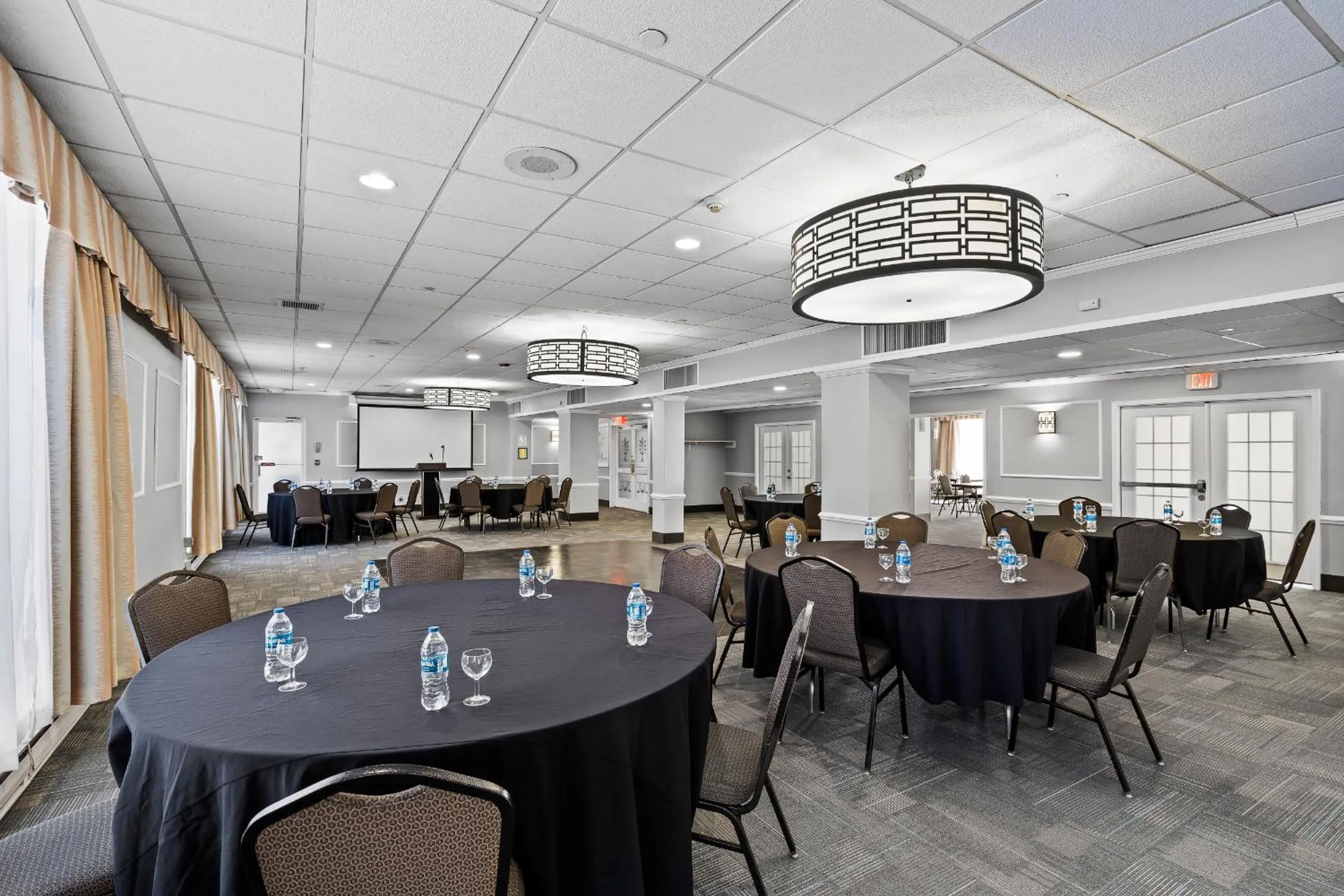 Executive Inn - Fort Lee