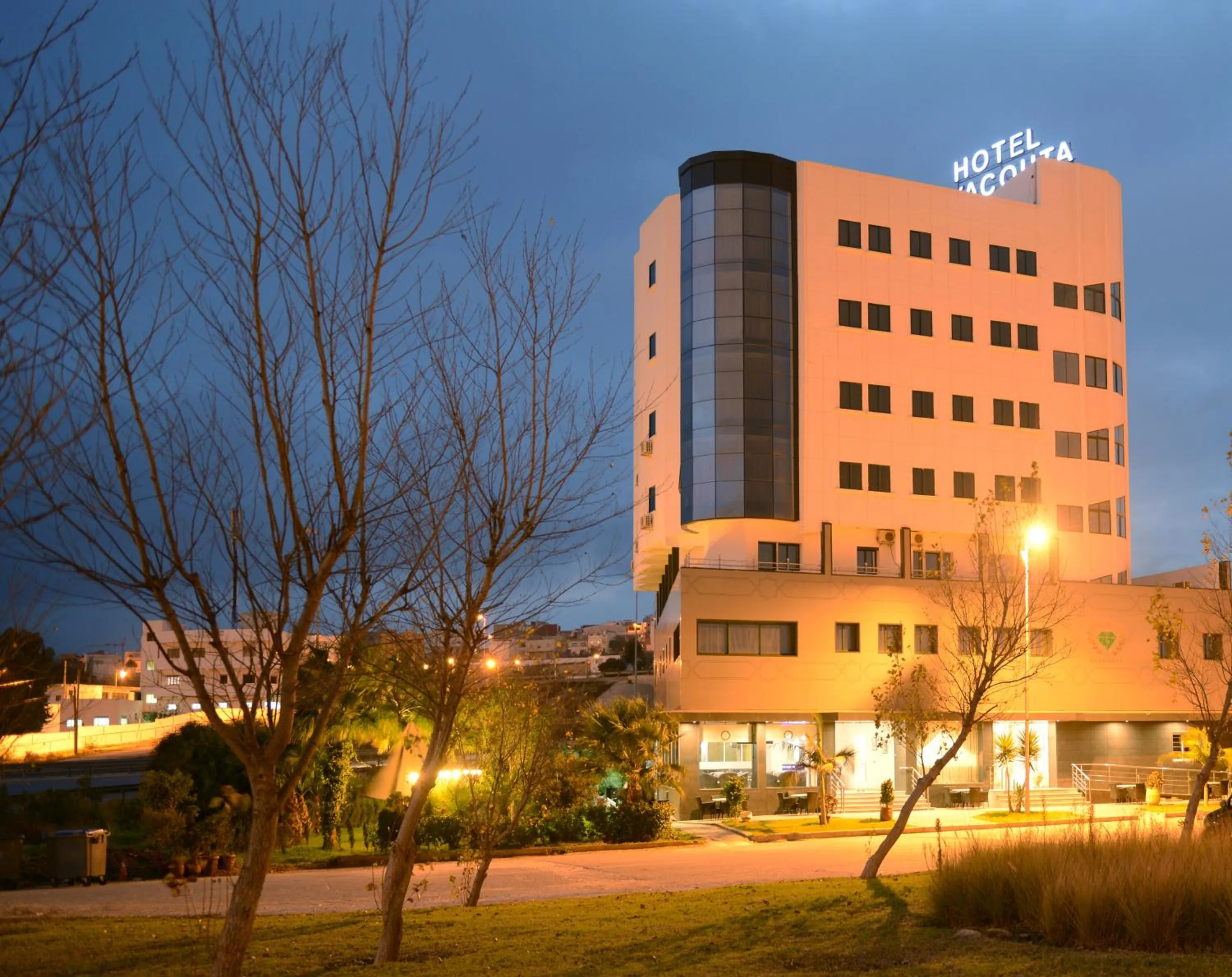 Property building in El Yacouta