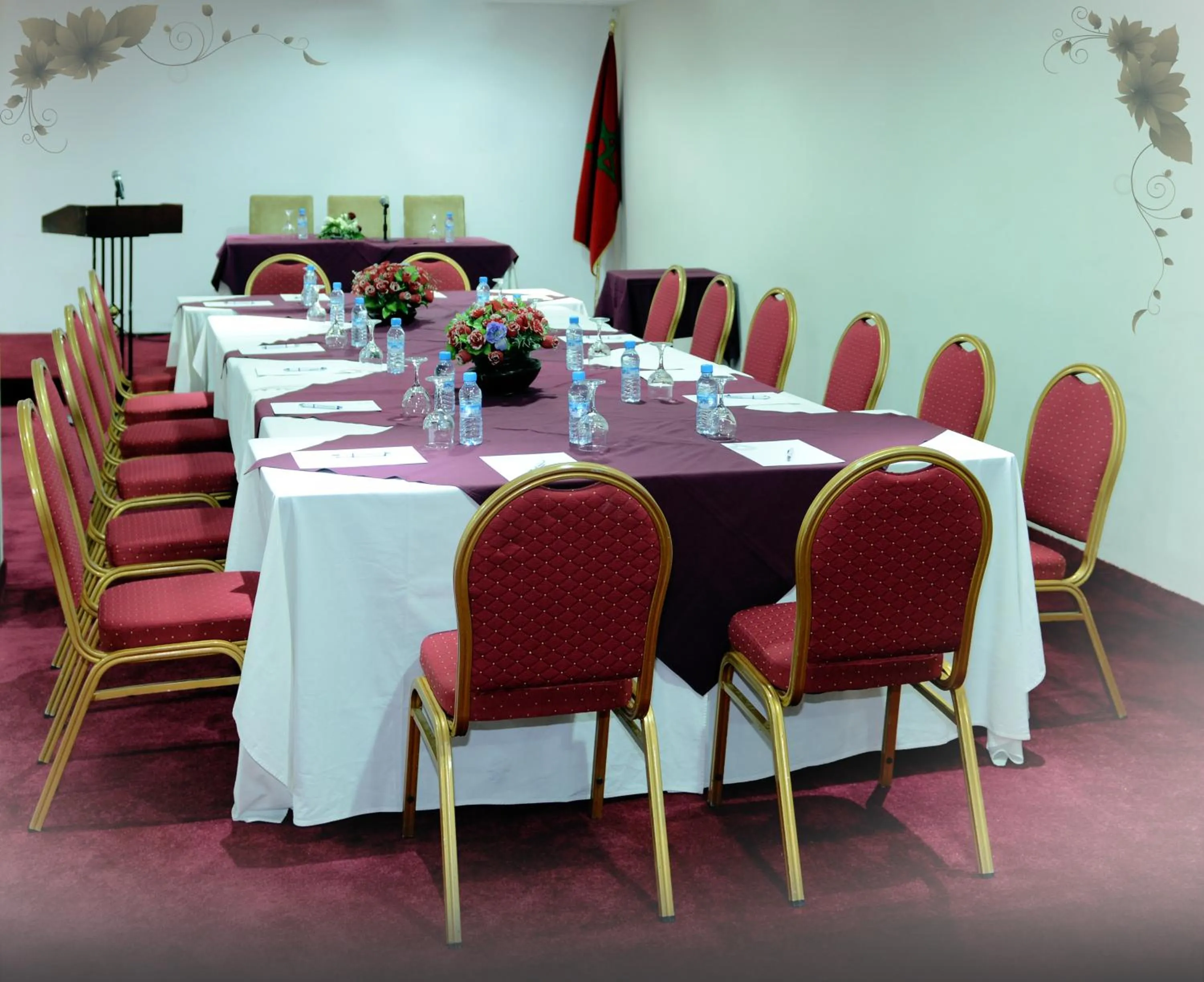 Business facilities in El Yacouta