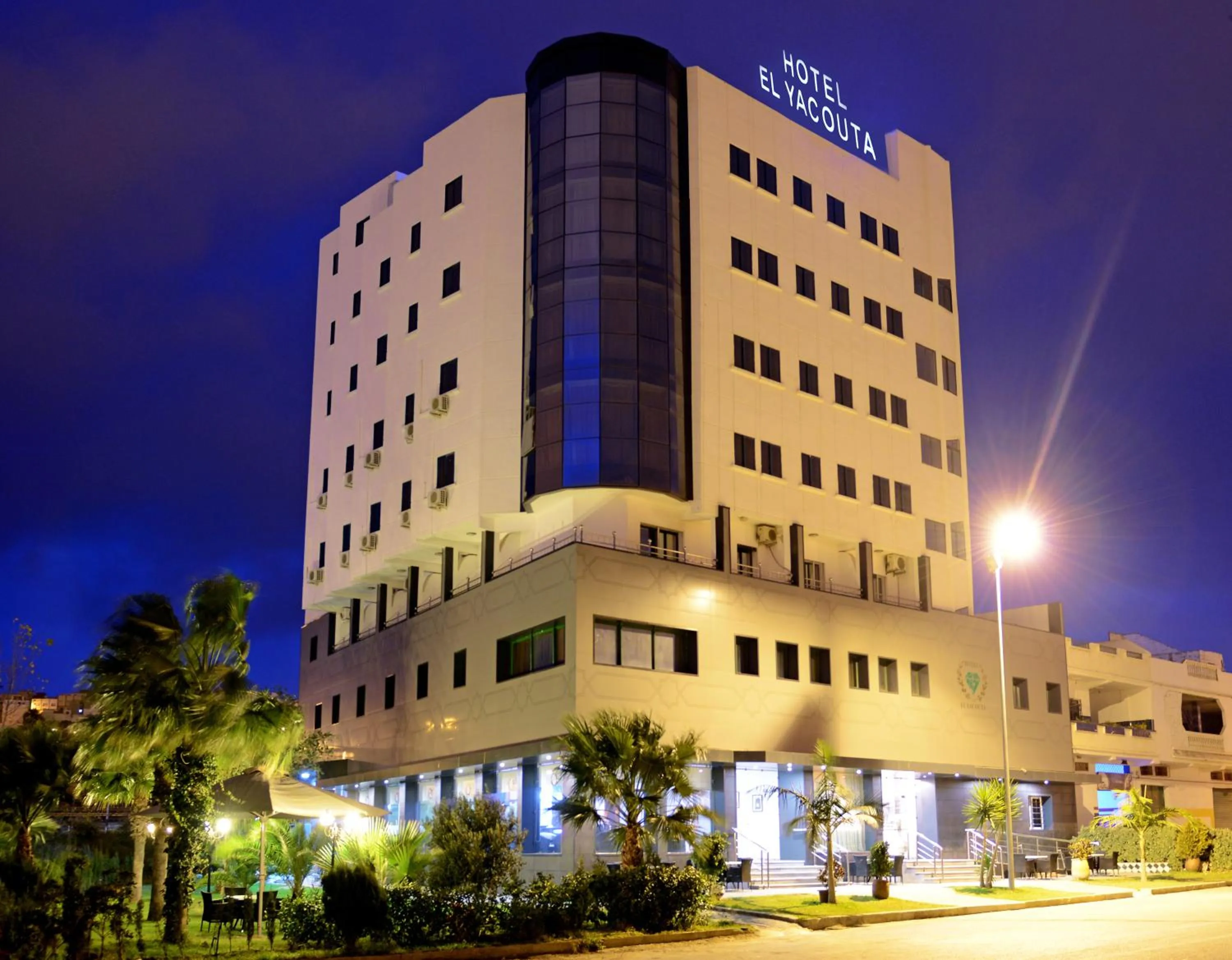 Property building in El Yacouta