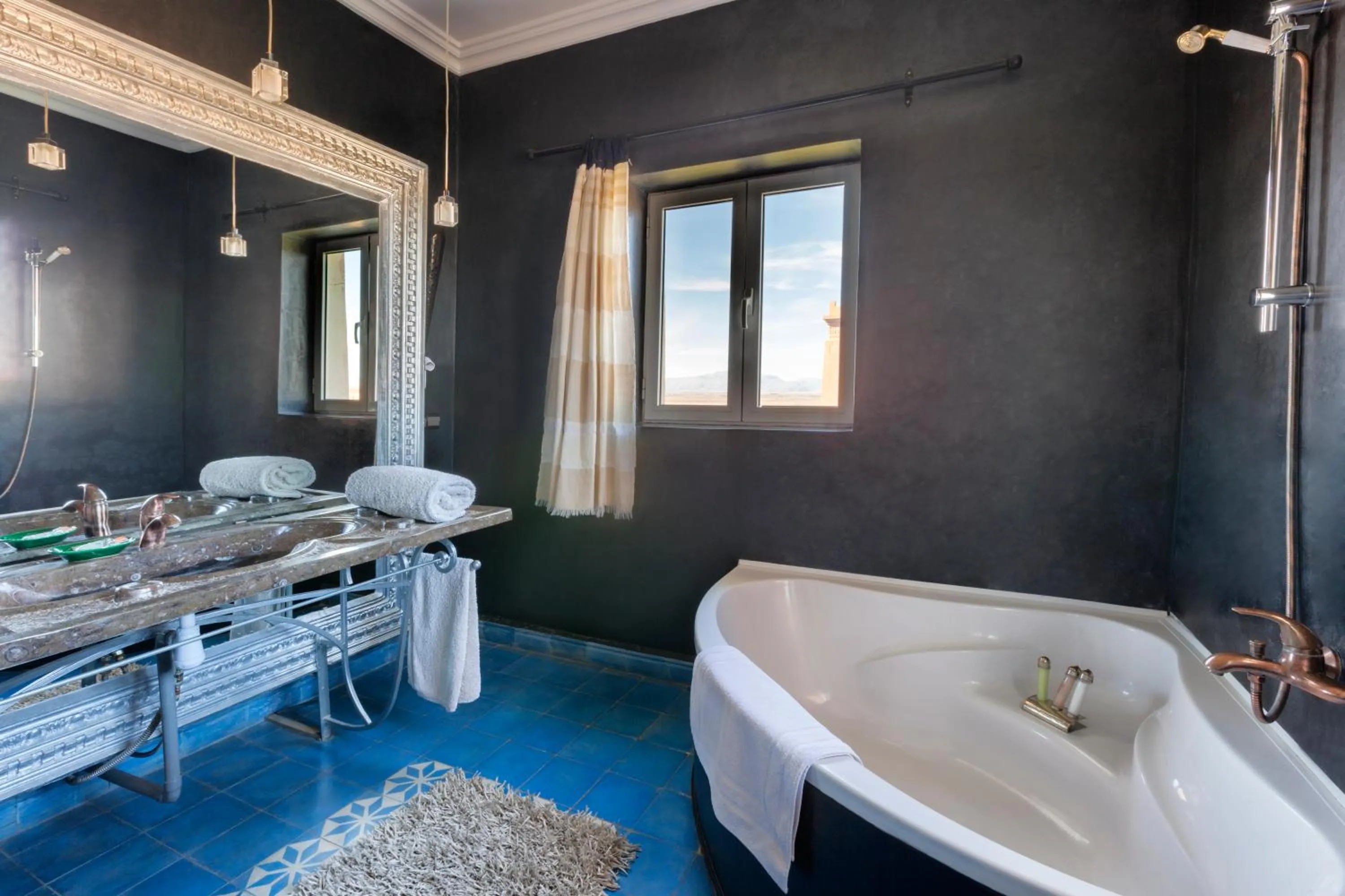 Bathroom in Sultana Royal Golf