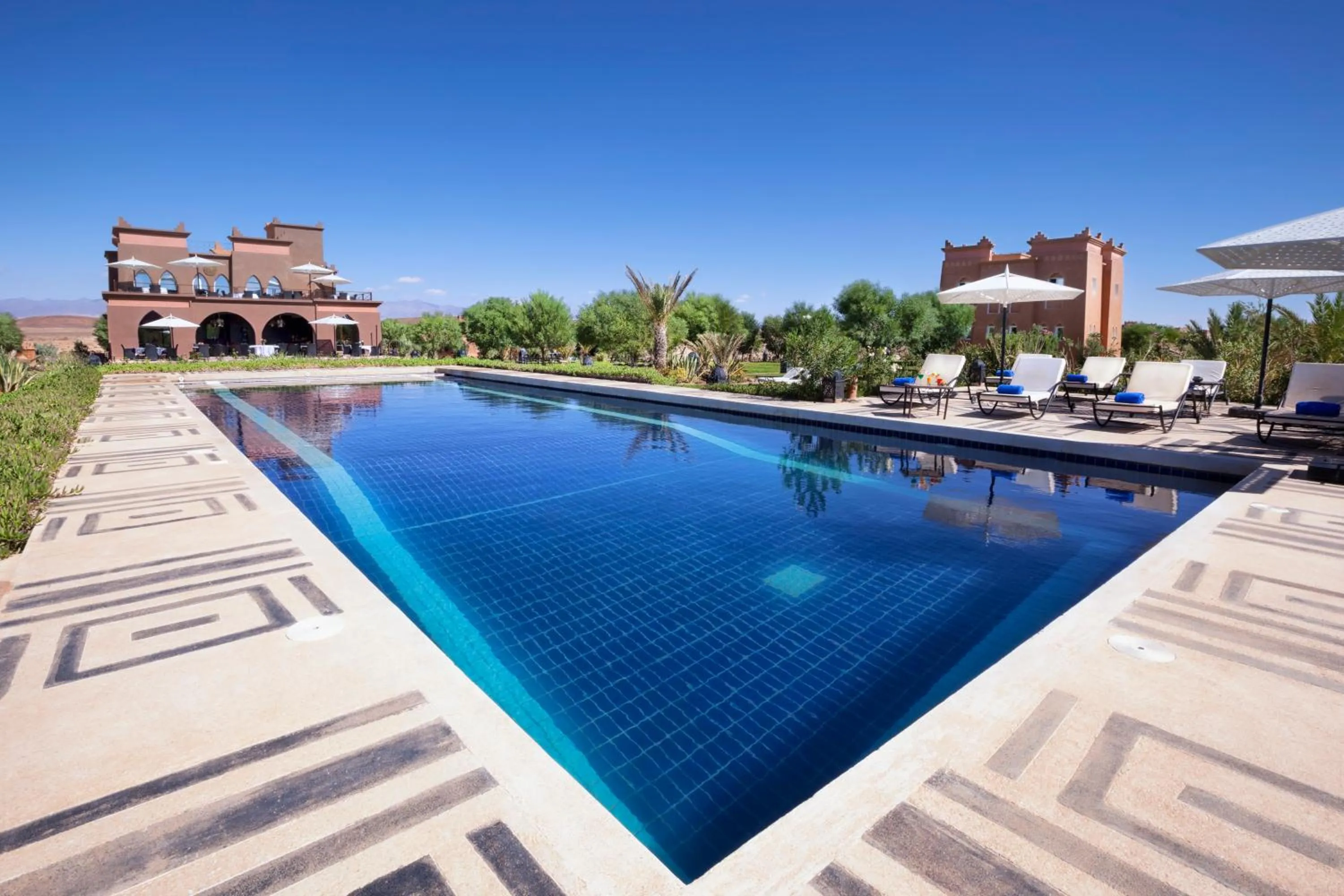 Swimming pool in Sultana Royal Golf