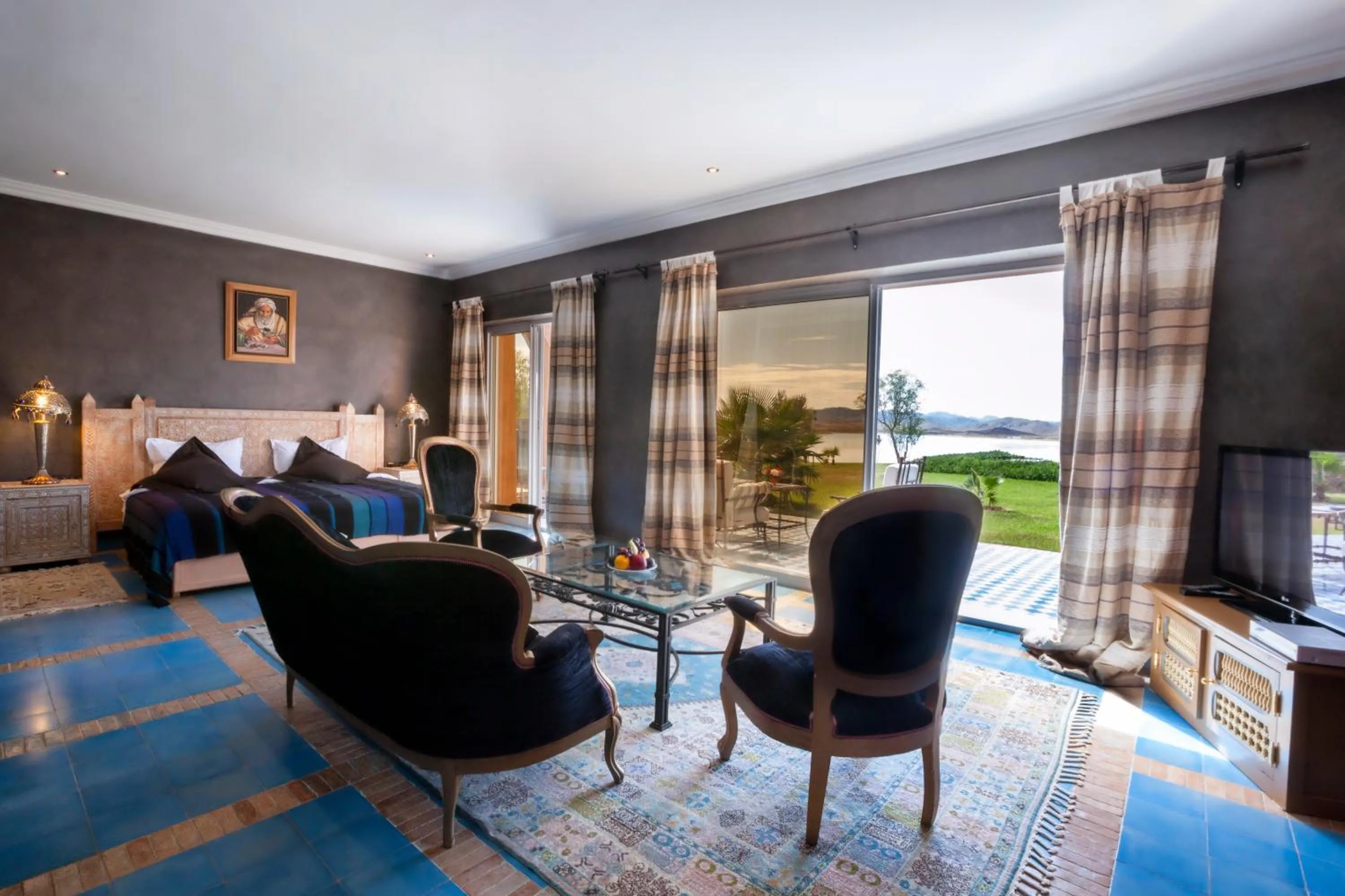 Photo of the whole room in Sultana Royal Golf