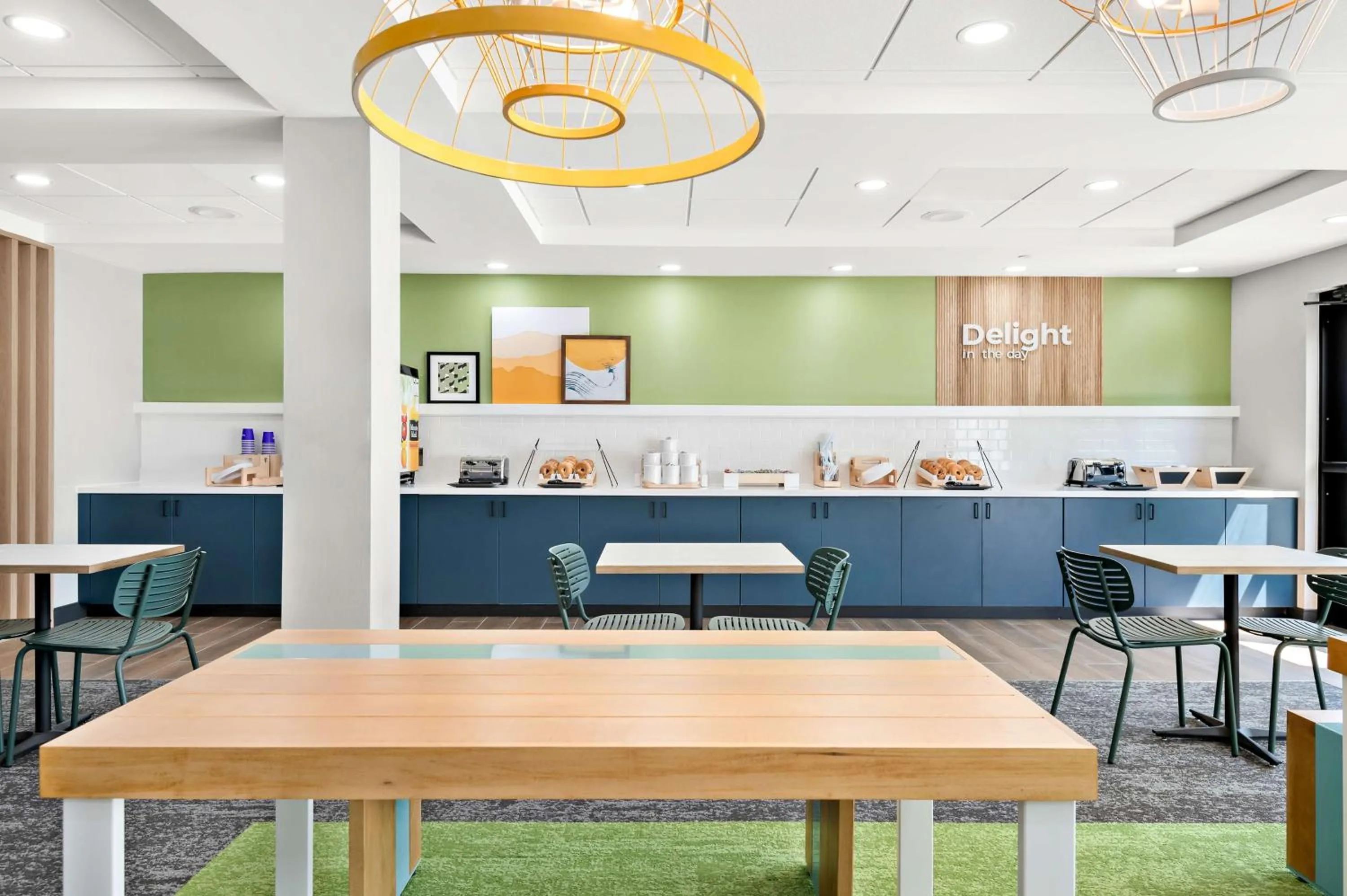 Breakfast in Spark by Hilton Lancaster Dutch Country