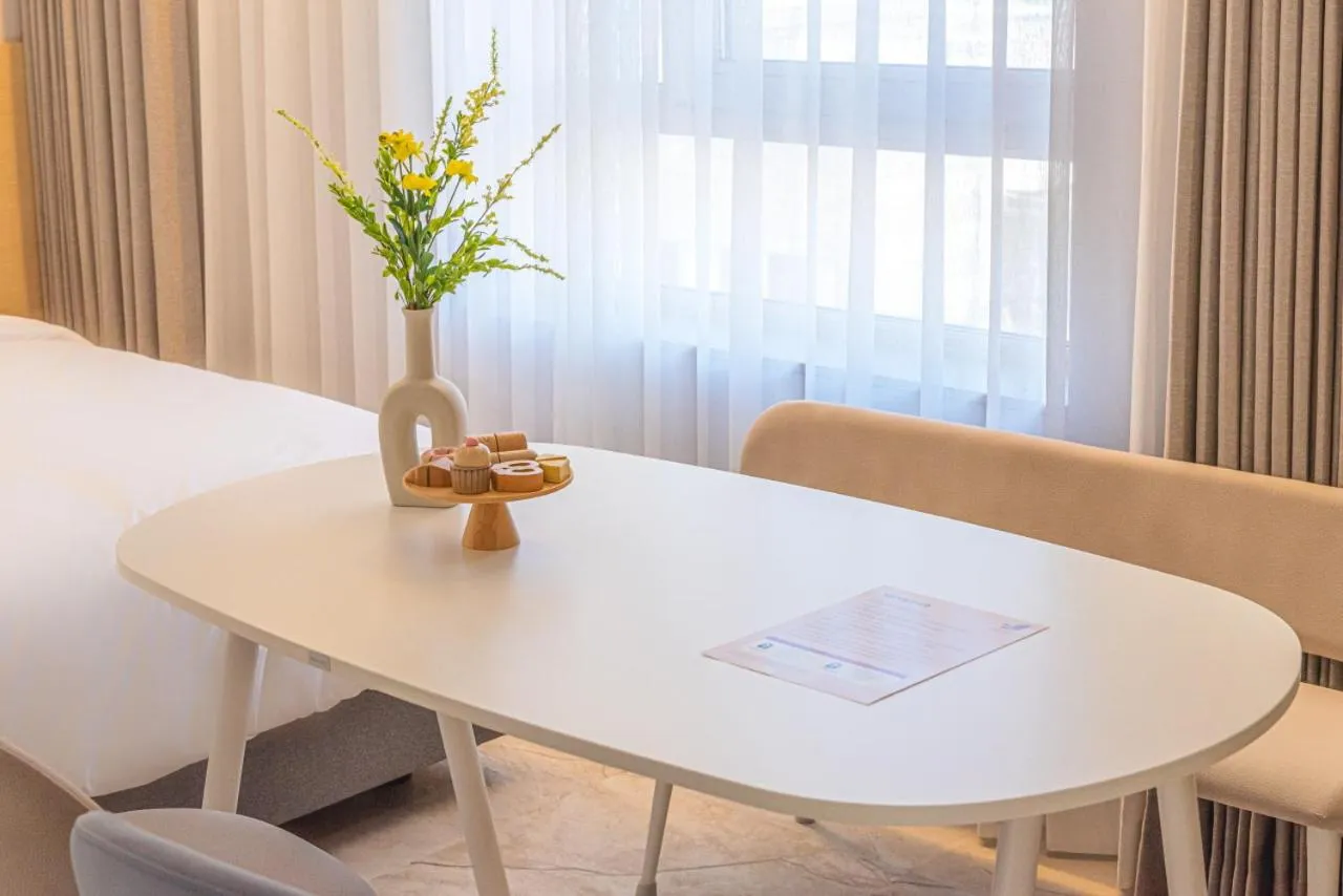 Asherah Villa d' aqua Hotel