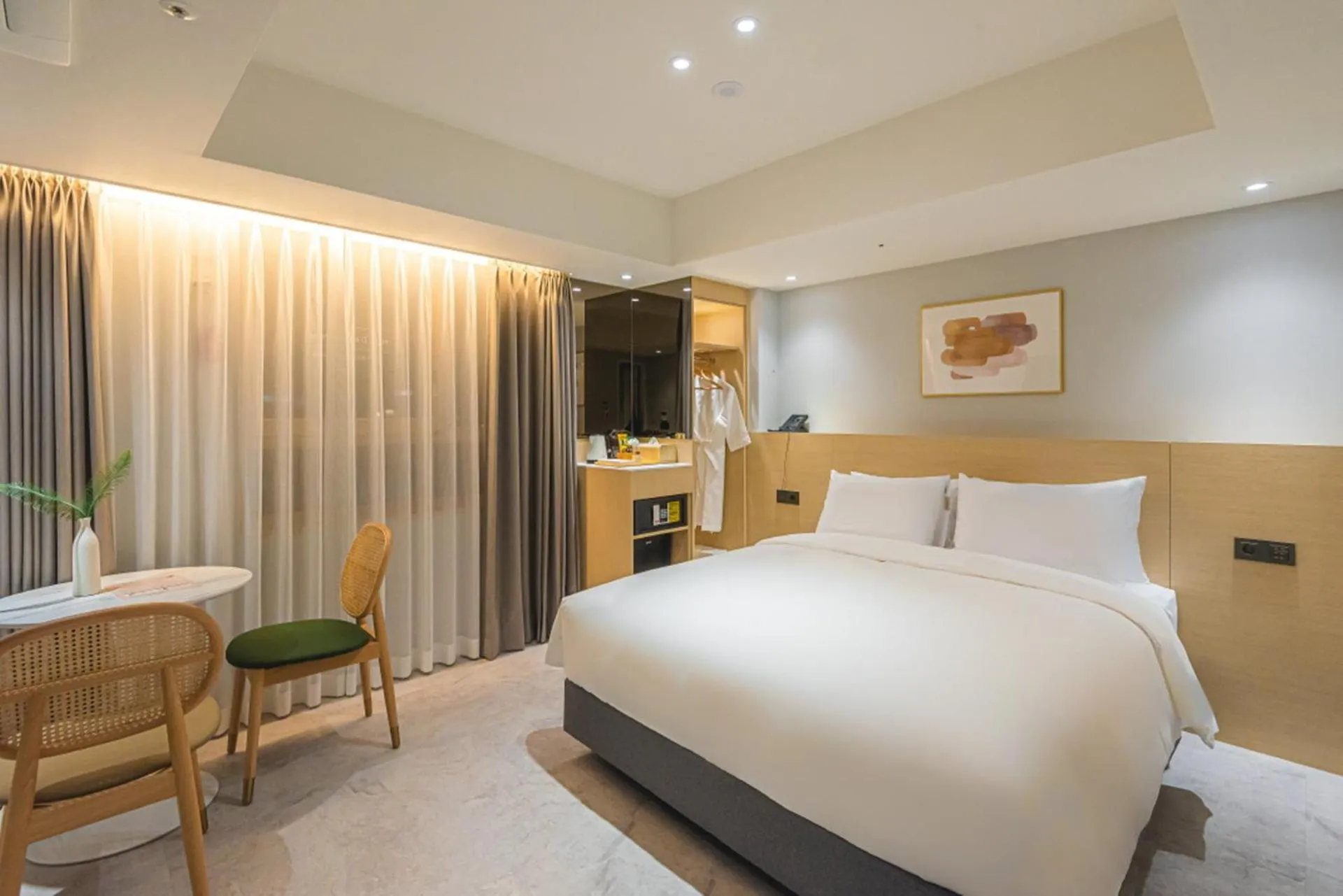 Bed in Asherah Villa d' aqua Hotel