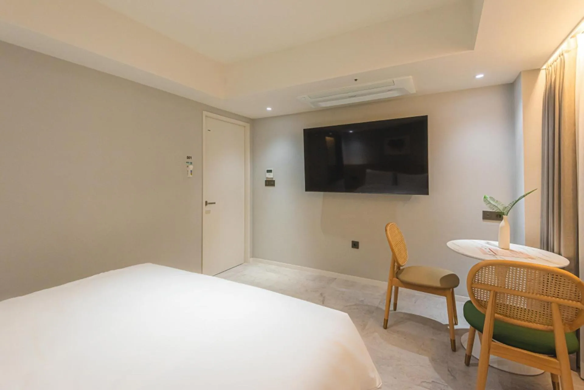 Bed in Asherah Villa d' aqua Hotel