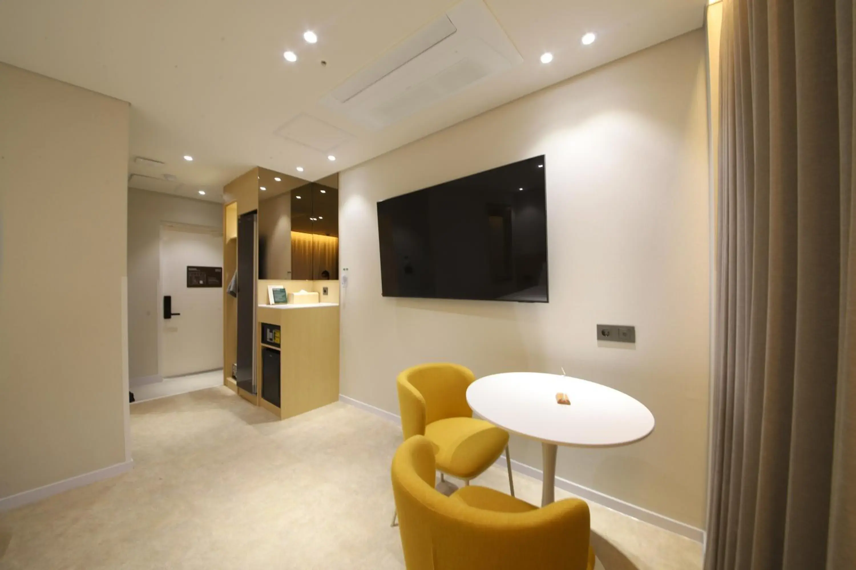 Double Room with Private Bathroom in Asherah Villa d' aqua Hotel Double Room with Private Bathroom in Asherah Villa d' aqua Hotel