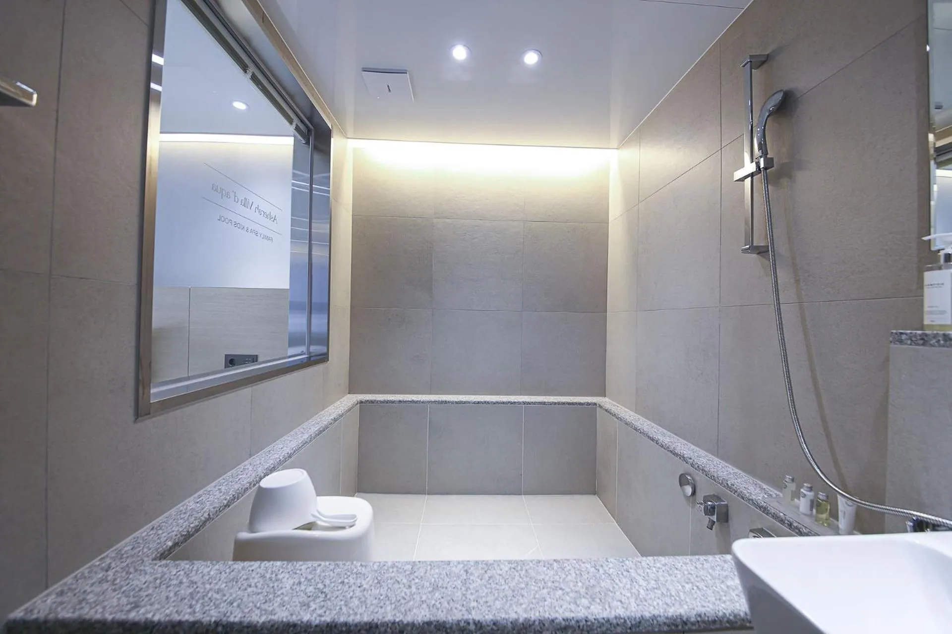 Asherah Villa d' aqua Hotel