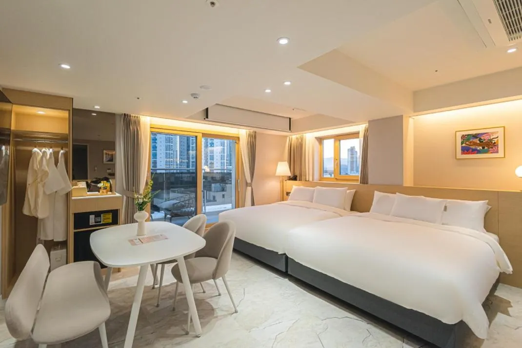 Bed in Asherah Villa d' aqua Hotel