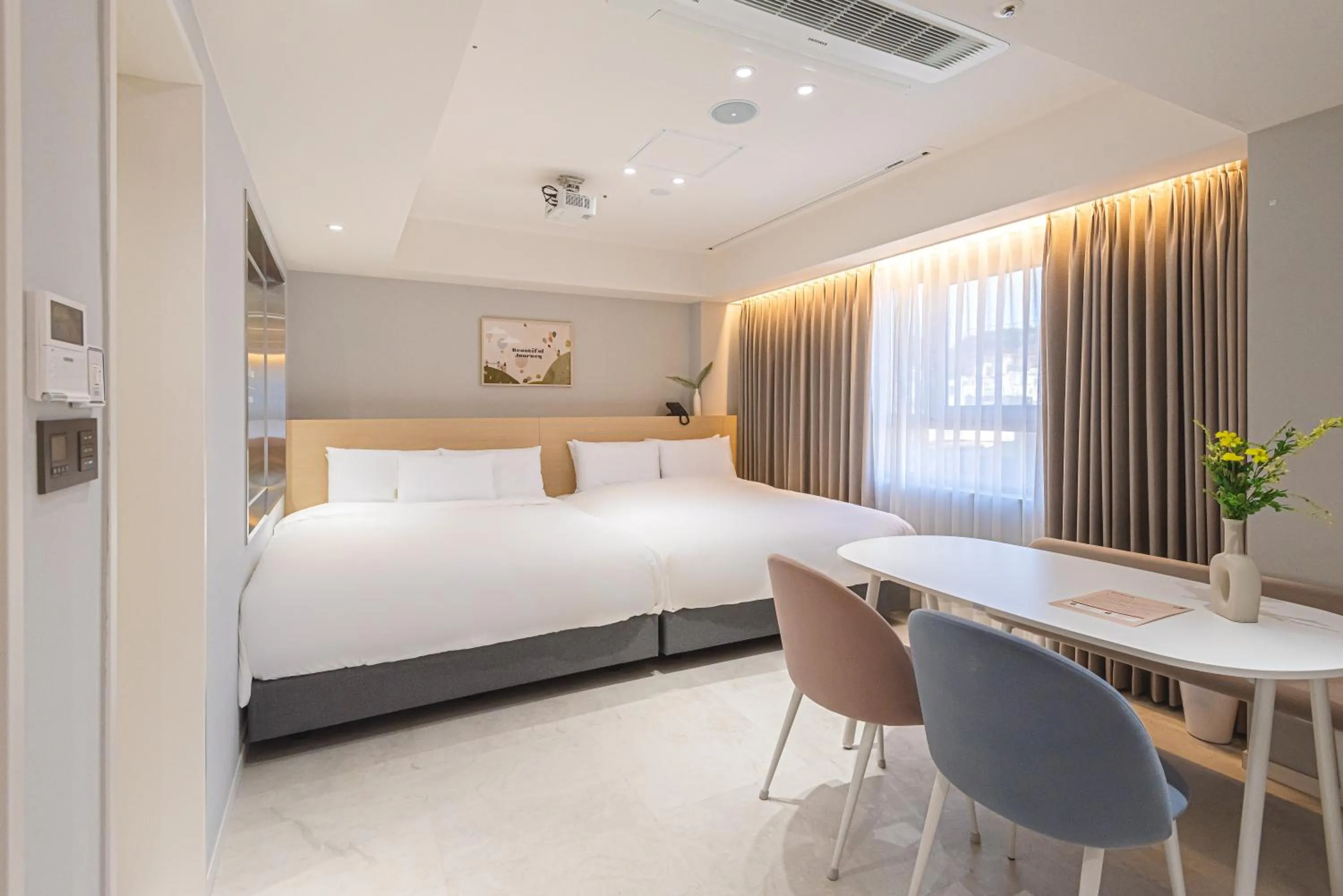 Bed in Asherah Villa d' aqua Hotel