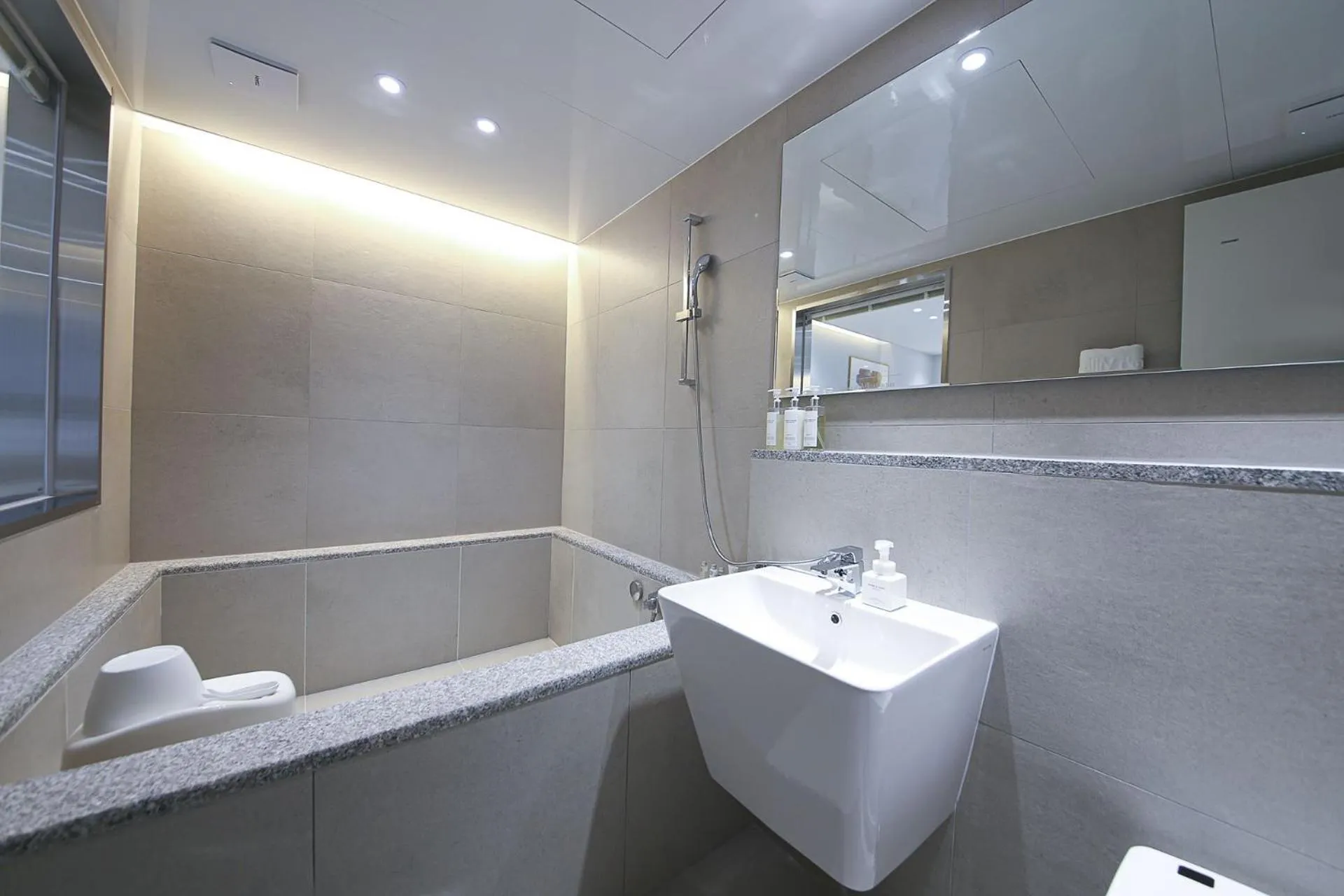 Asherah Villa d' aqua Hotel