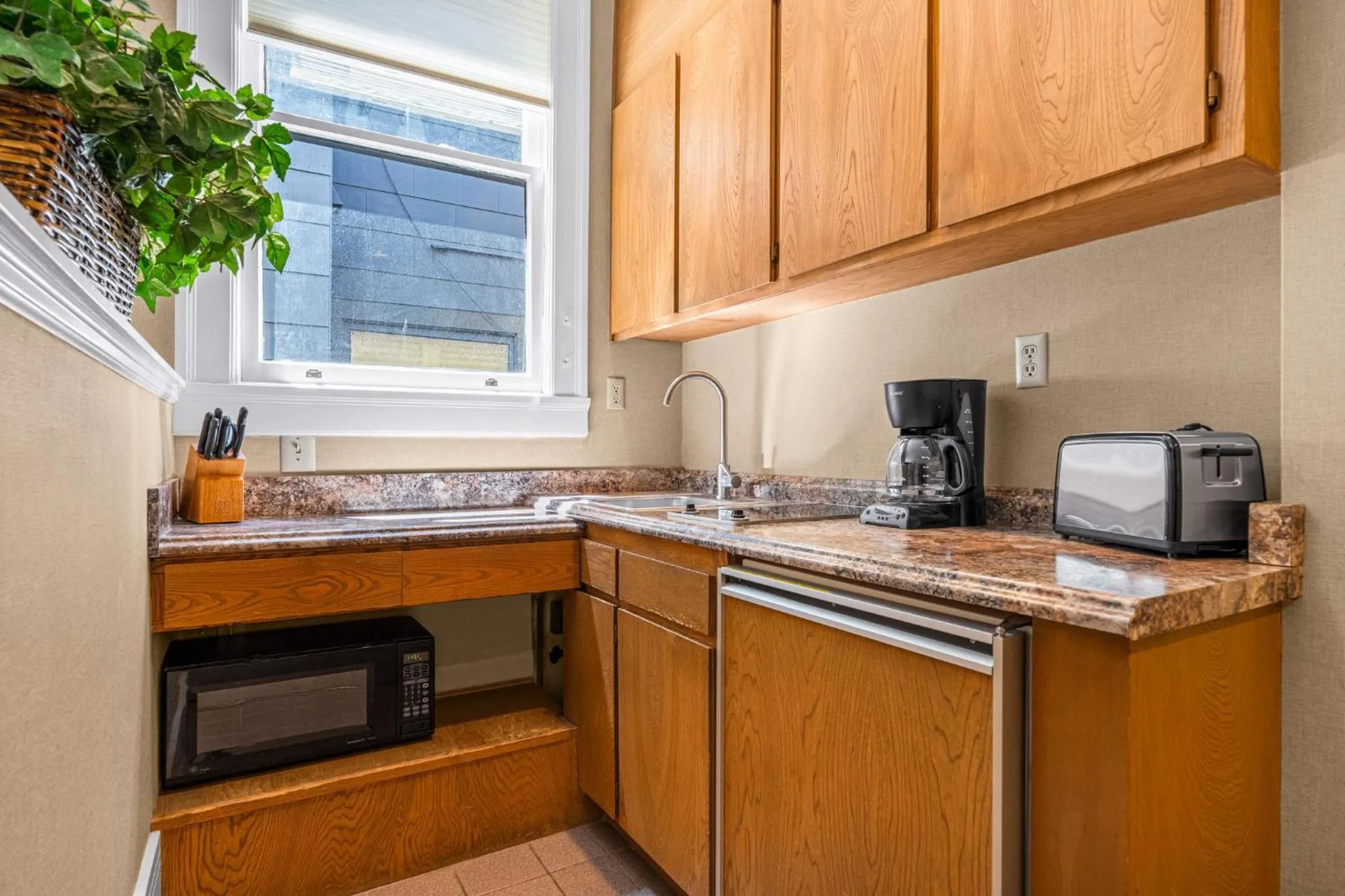 Coffee/tea facilities in Powell Place