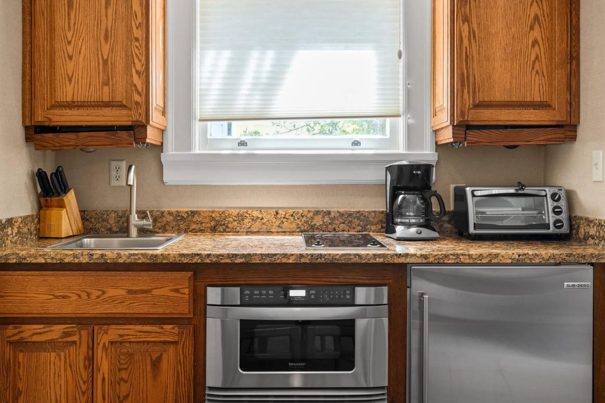 Coffee/tea facilities in Powell Place