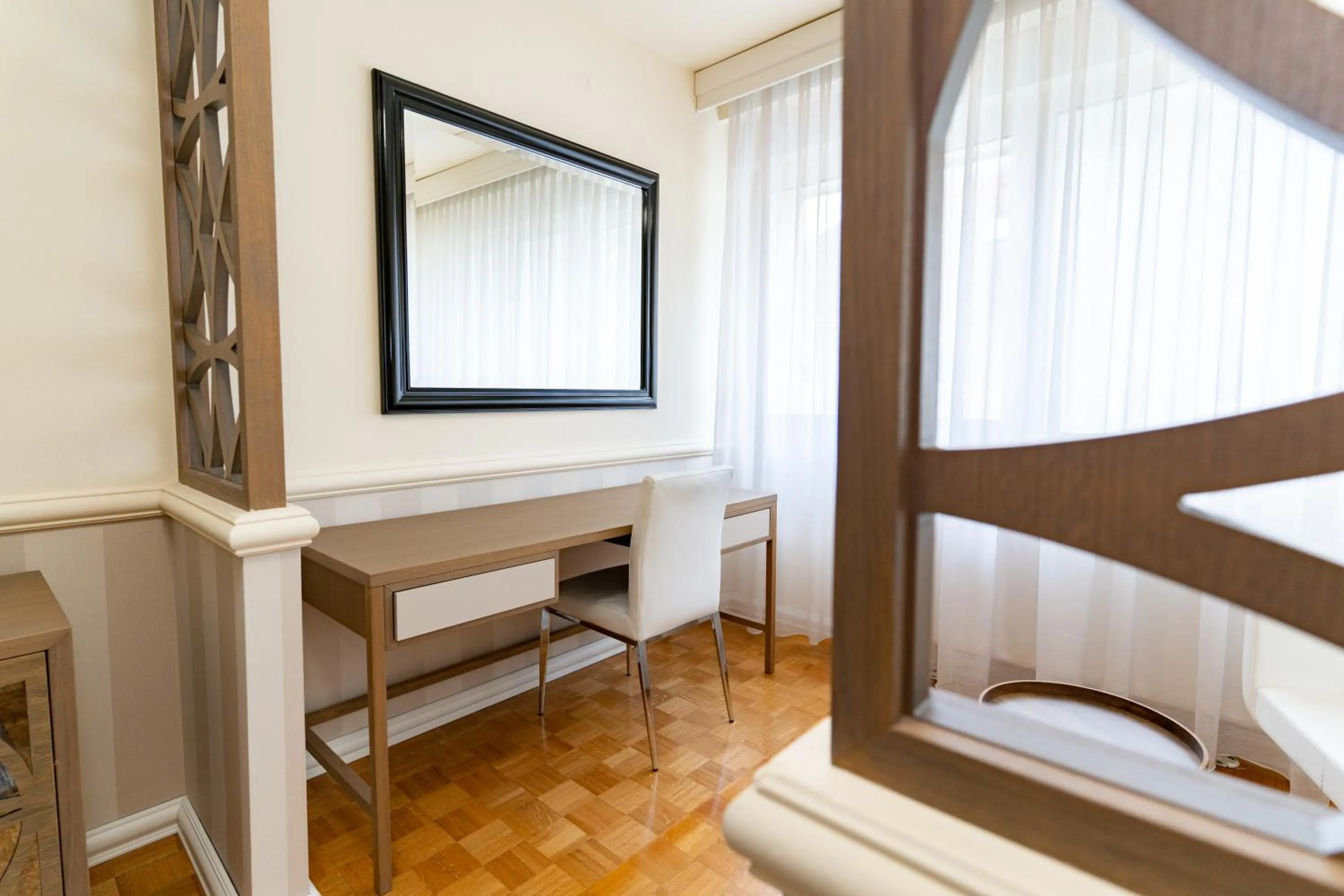 Photo of the whole room, Bed in Artearia Hotel