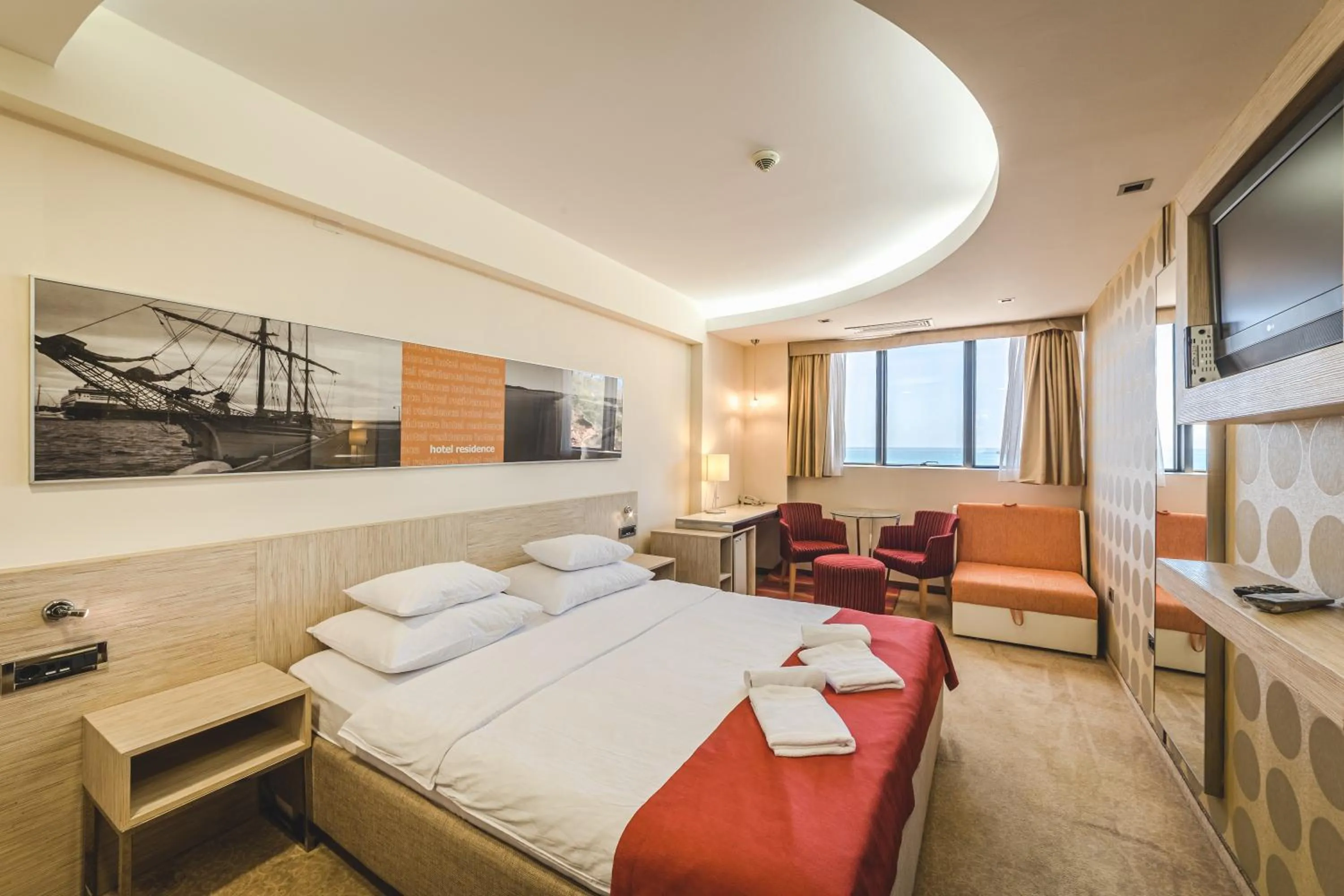 Photo of the whole room, Bed in Hotel & Apartments HEC Residence