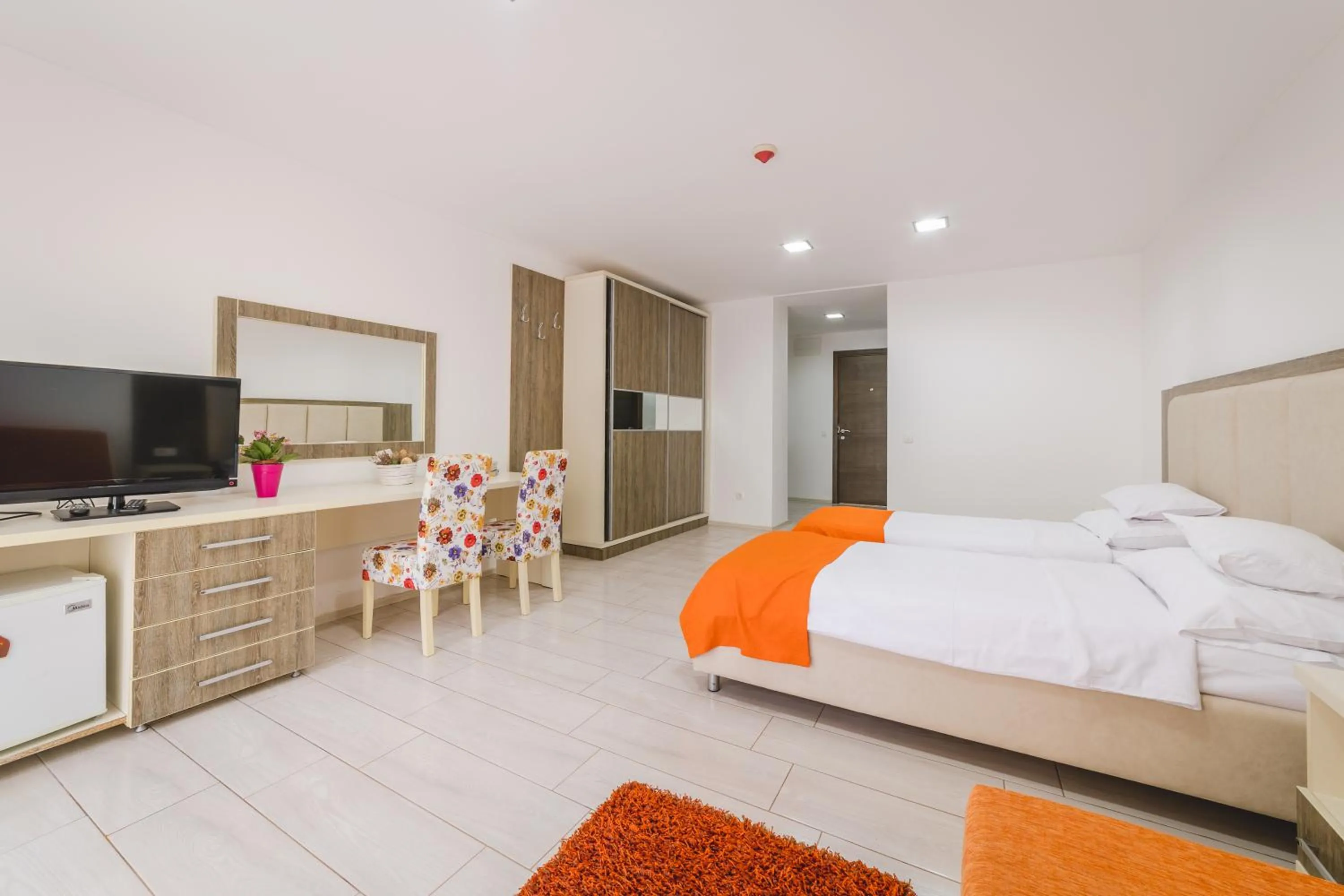 Photo of the whole room, Bed in Hotel & Apartments HEC Residence