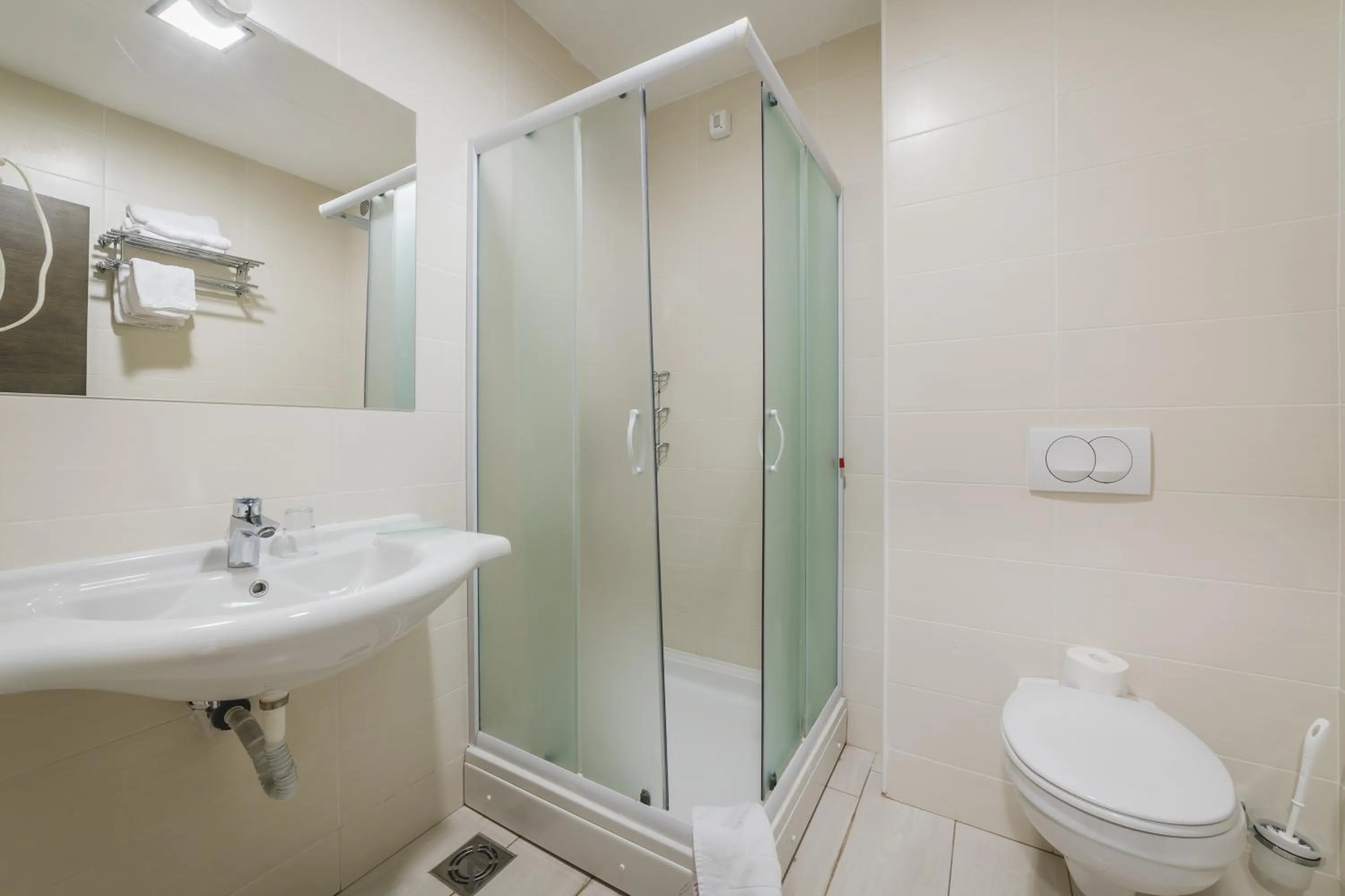 Shower in Hotel & Apartments HEC Residence