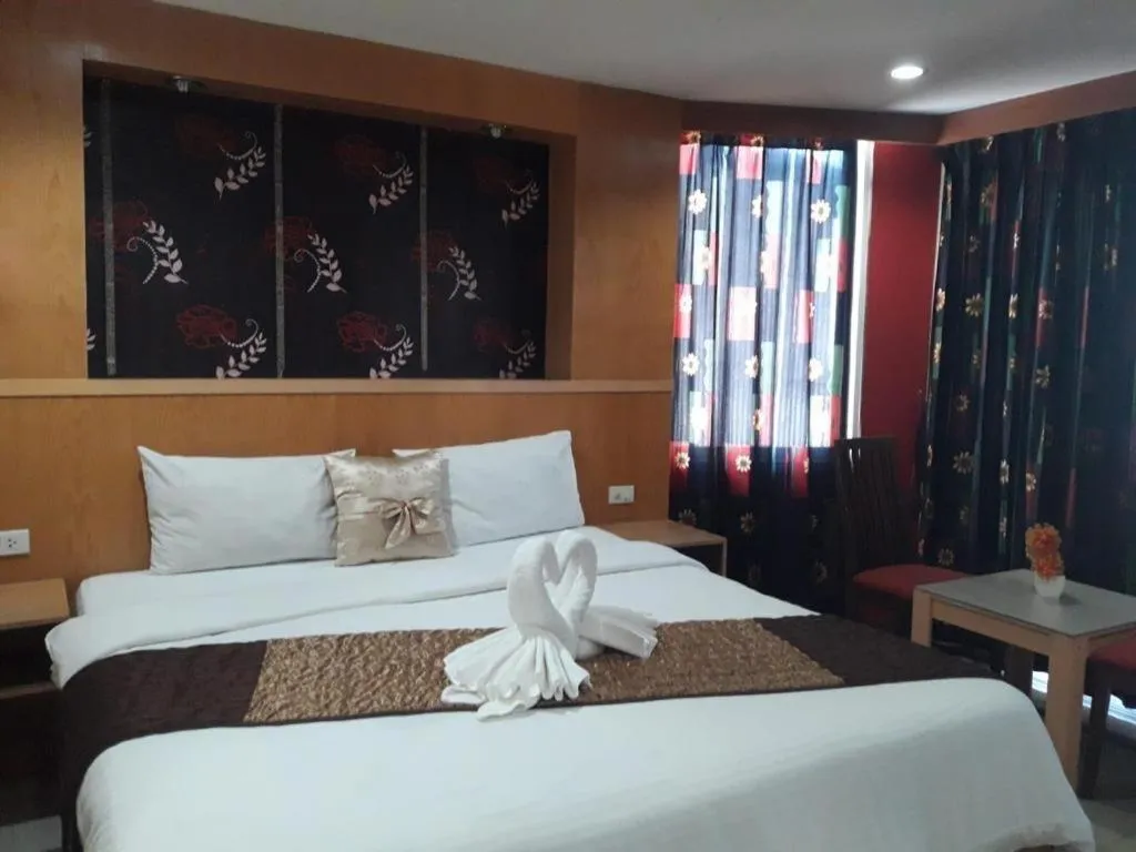 Bed in new pind balluchi inn