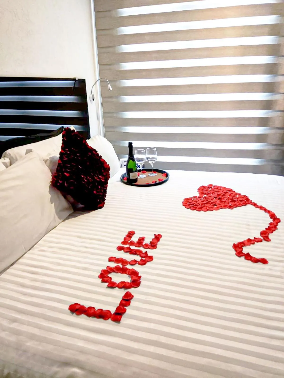 Bed in Zújmú Business Boutique Hotel