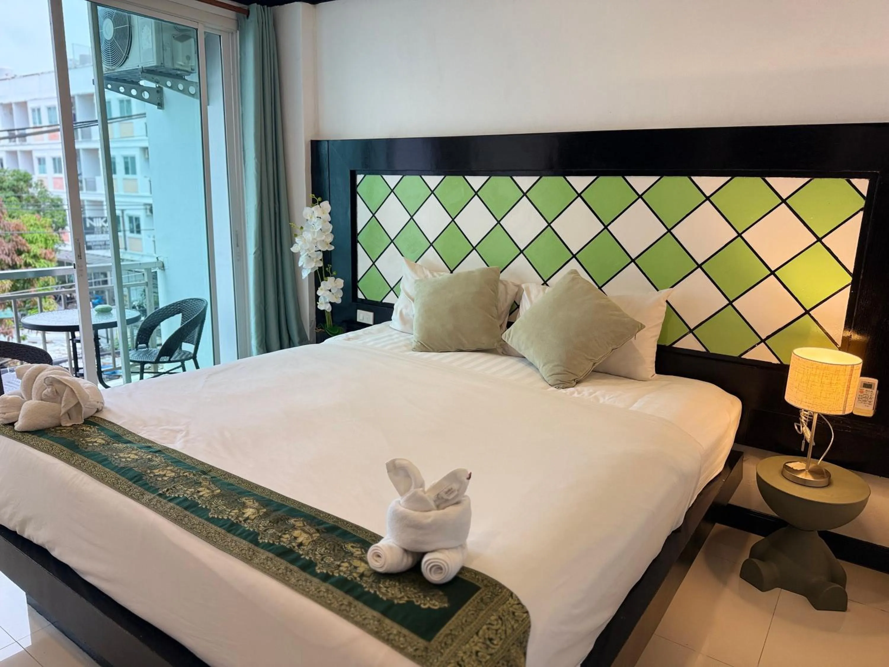 Bed in COZY Residence Patong