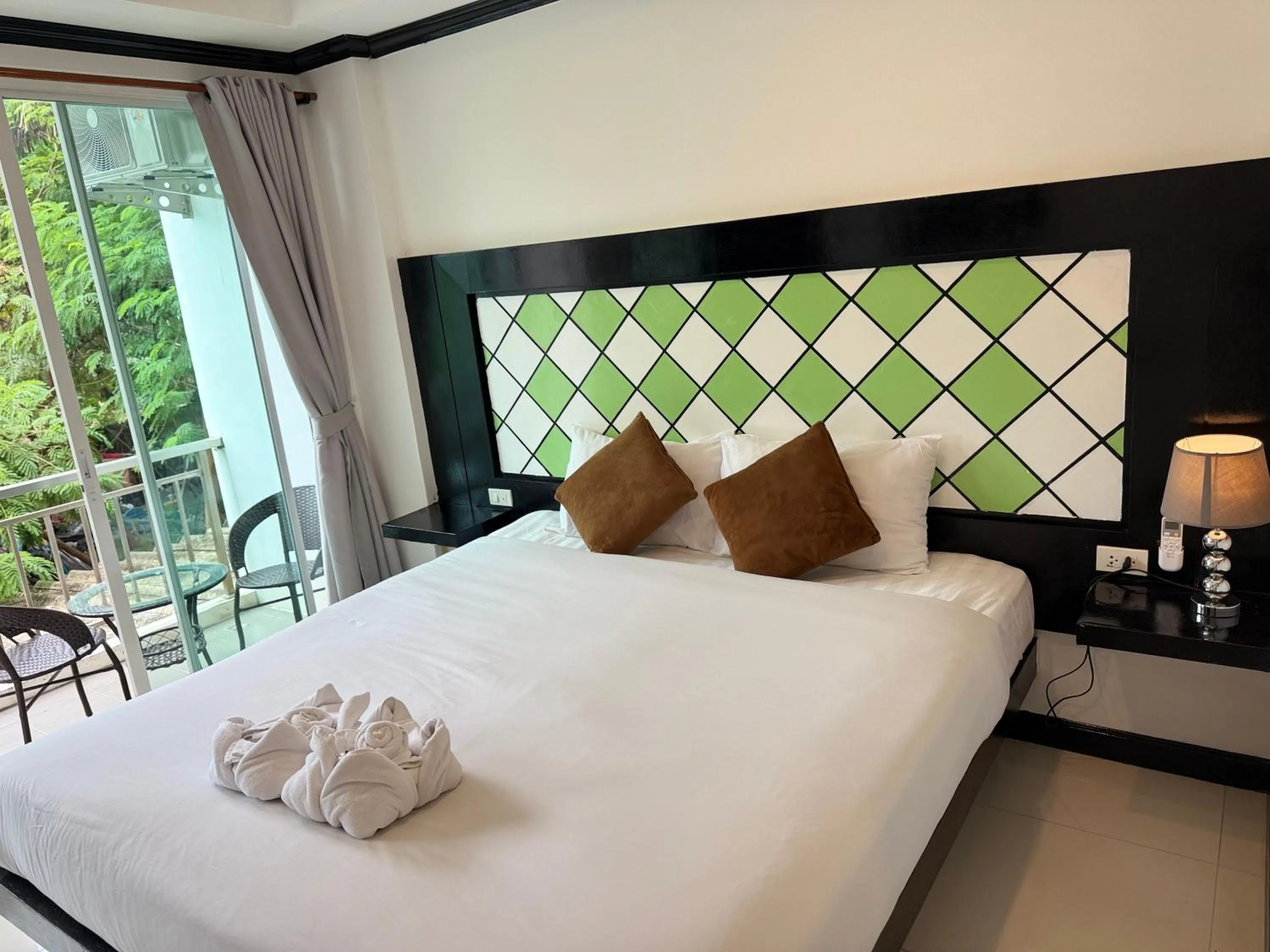 Bed in COZY Residence Patong