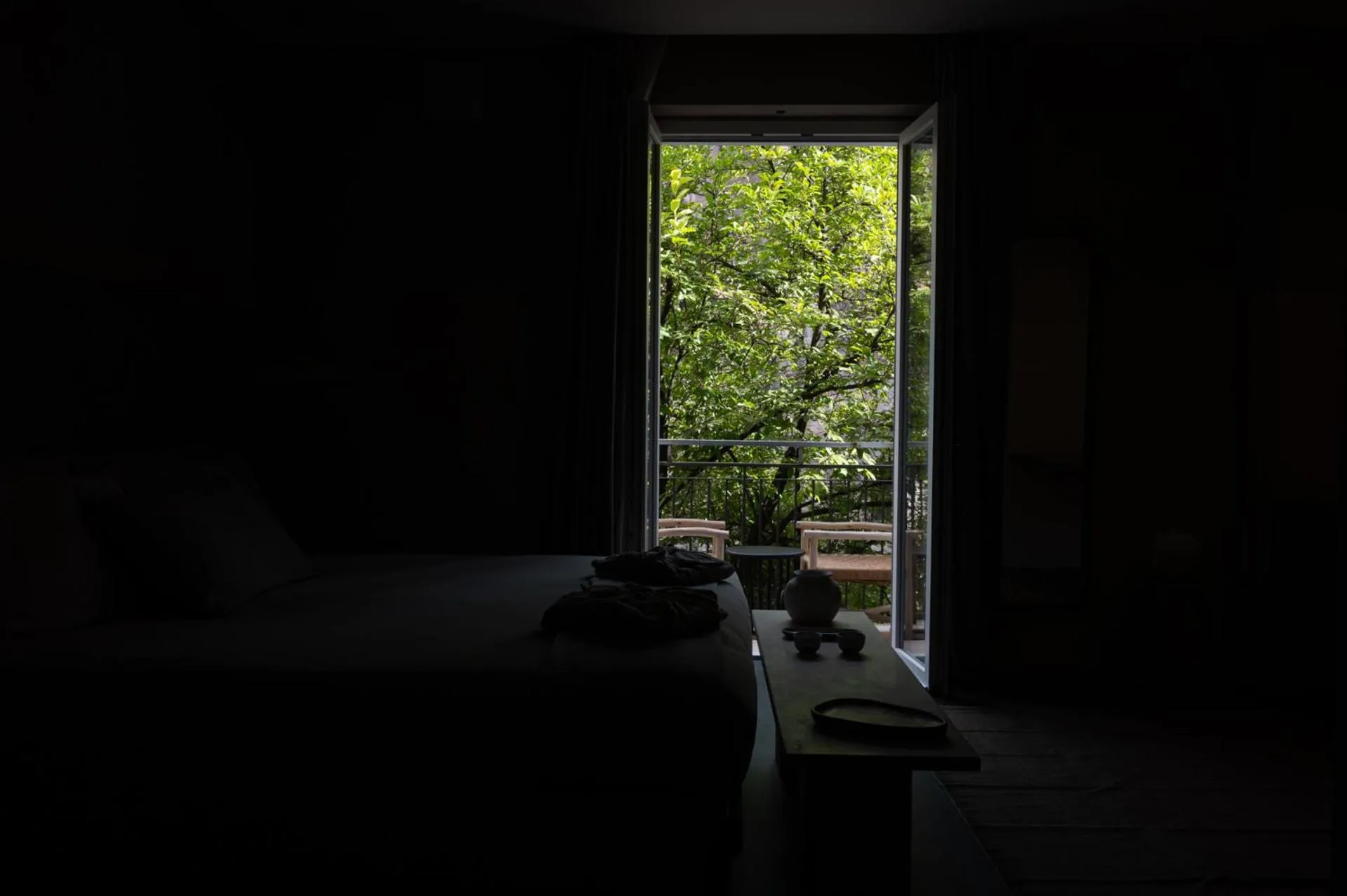 Inner courtyard view, Bed in The Sanctuary Urban Retreat