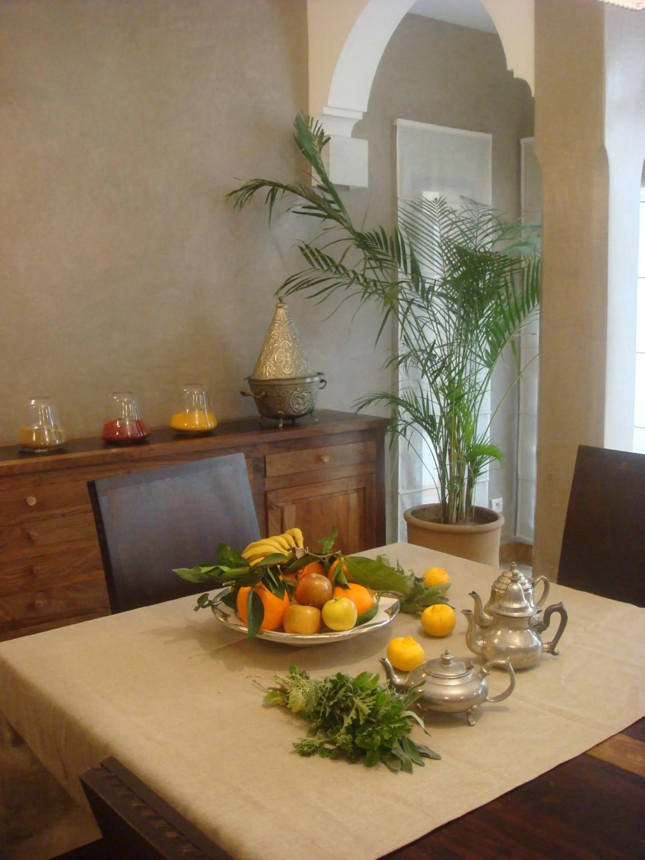 Dining area in Riad Dar Selen
