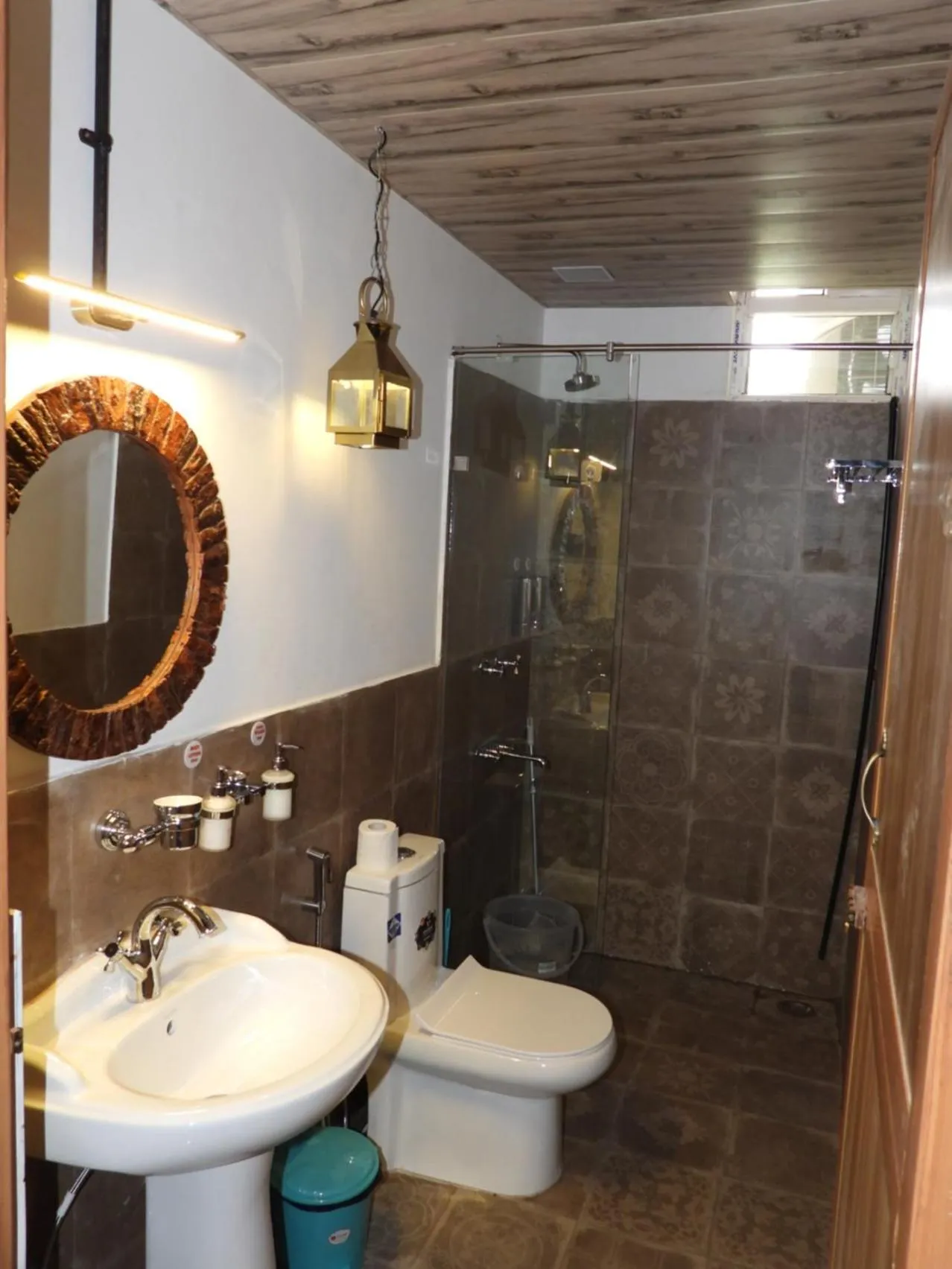 Toilet in Mystic Kailasha Kedarnath - Tungnath Valley