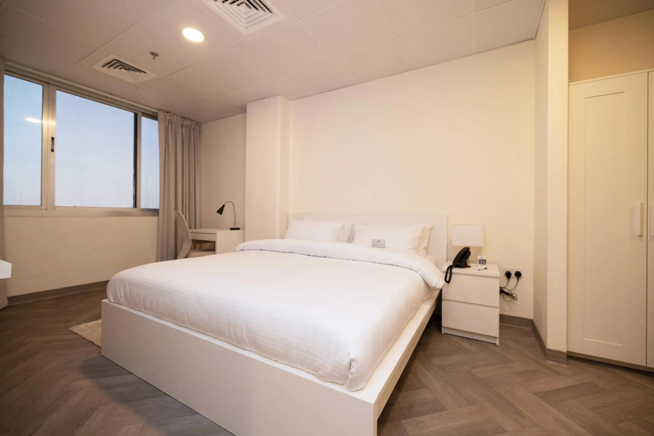 Bedroom, Bed in Riggae Tower Hotel