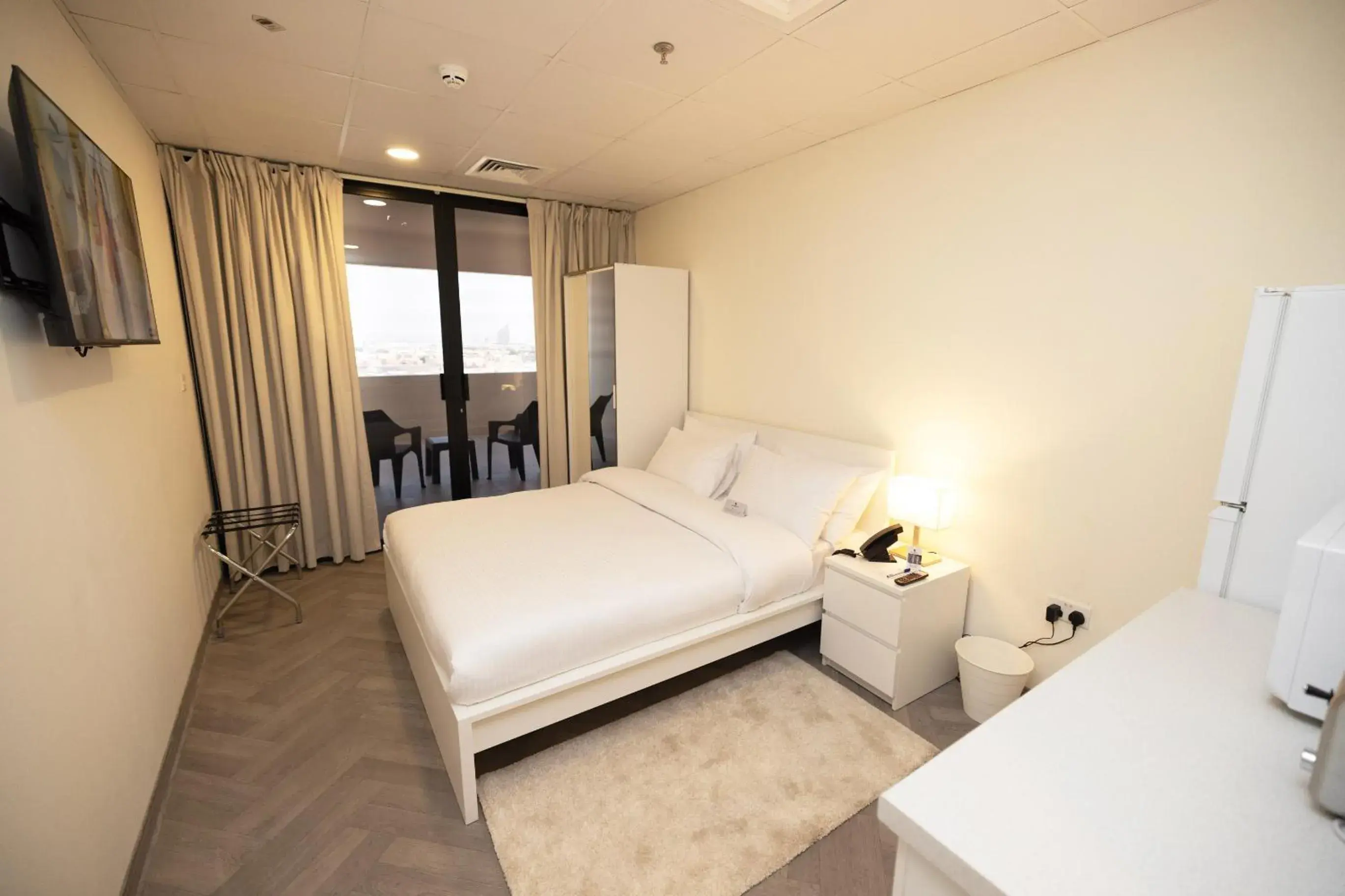 Superior Room City View with Balcony in Riggae Tower Hotel Superior Room City View with Balcony in Riggae Tower Hotel