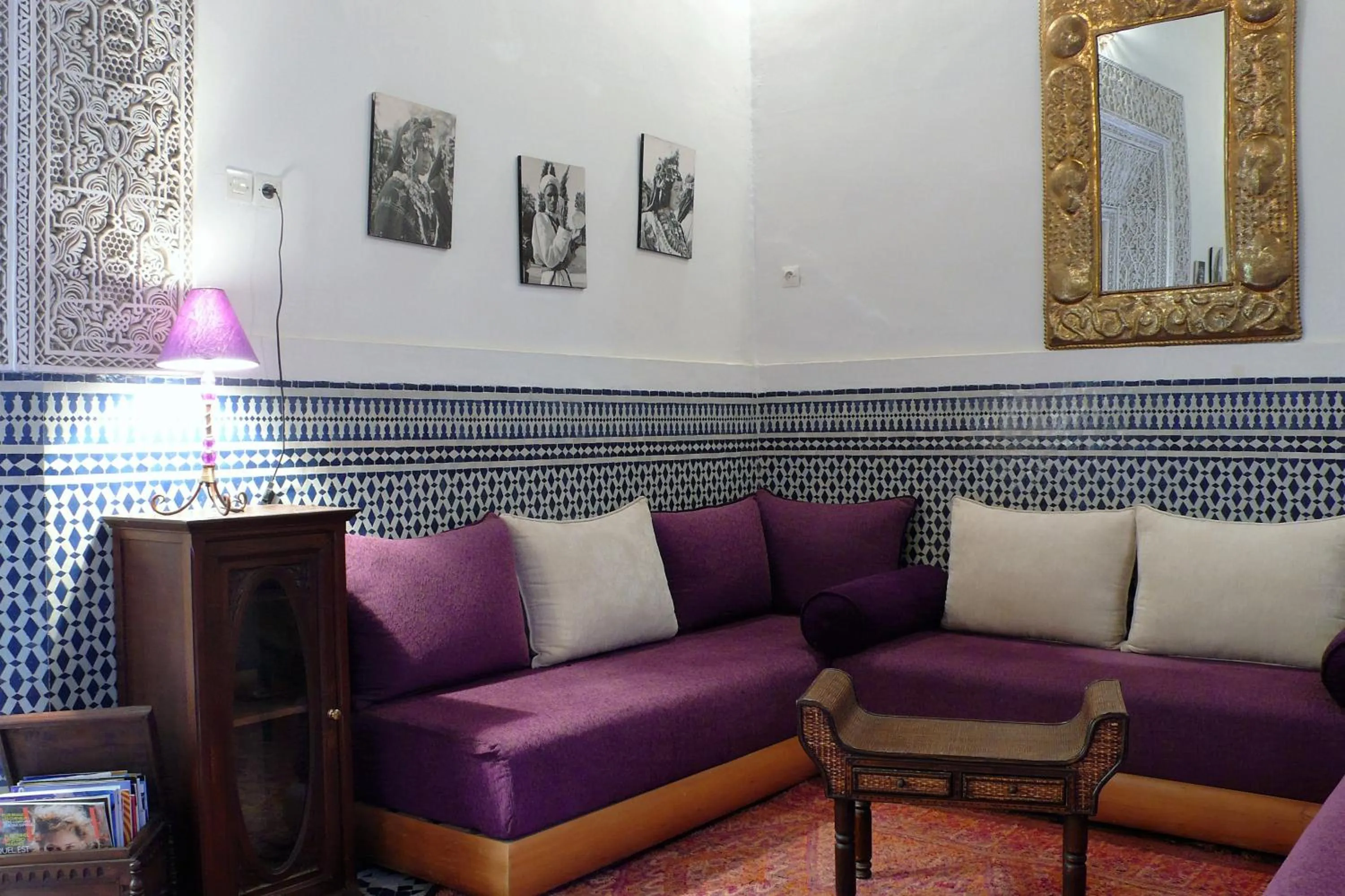 Library in Riad La Clé De Fès