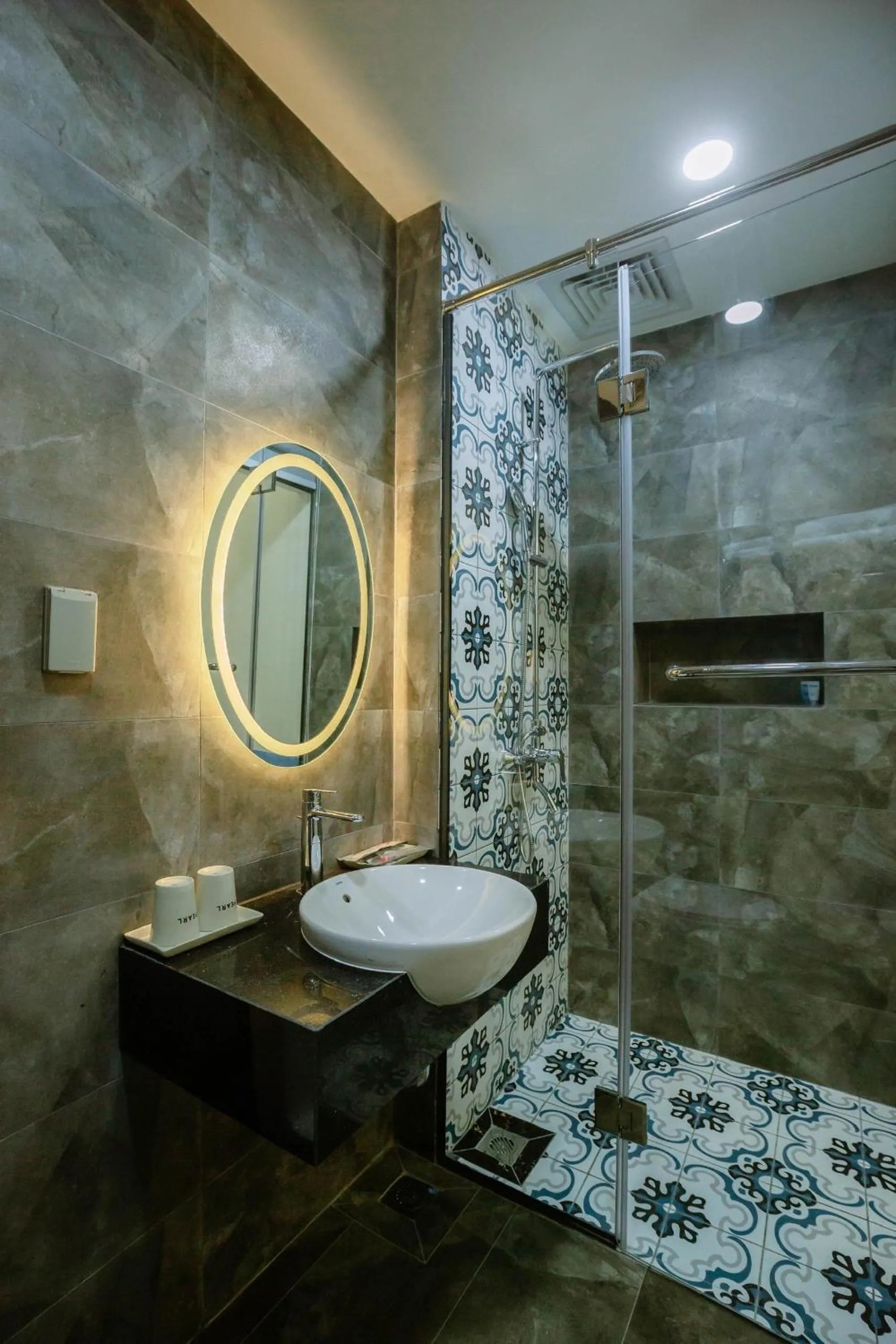 Shower in Pearl Hotel Phu Quoc