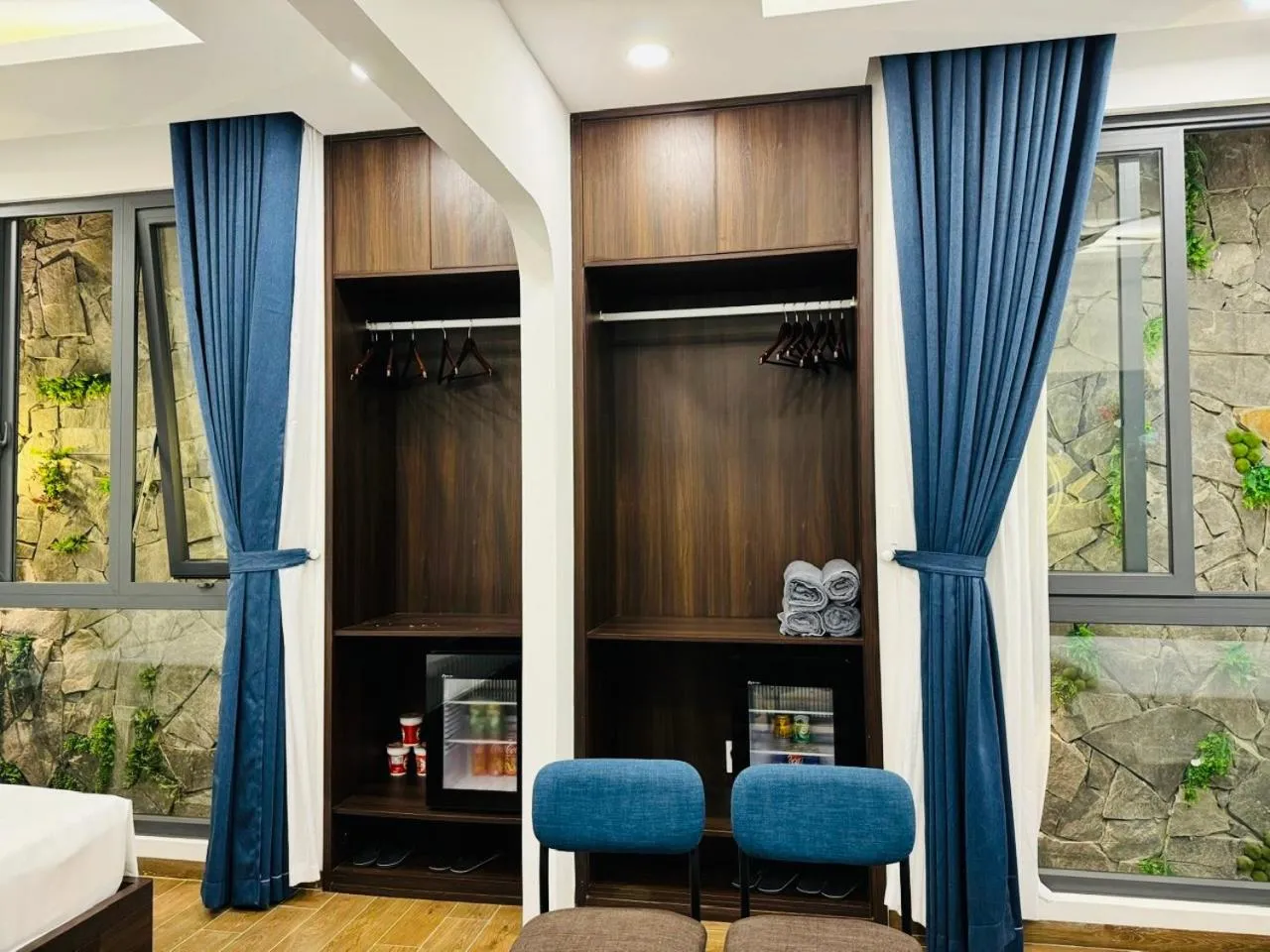 wardrobe in Pearl Hotel Phu Quoc