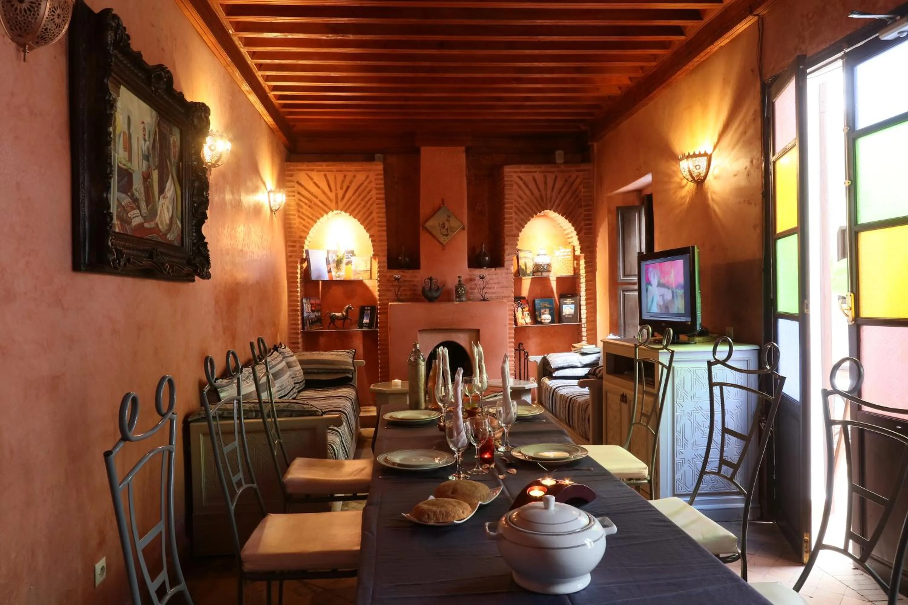Dining area in Riad Alwane