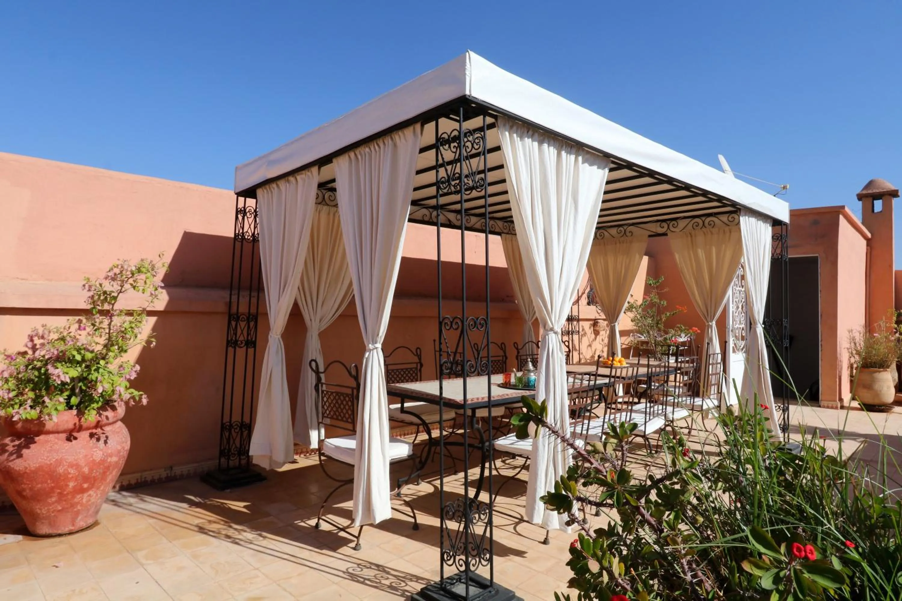Balcony/Terrace in Riad Alwane