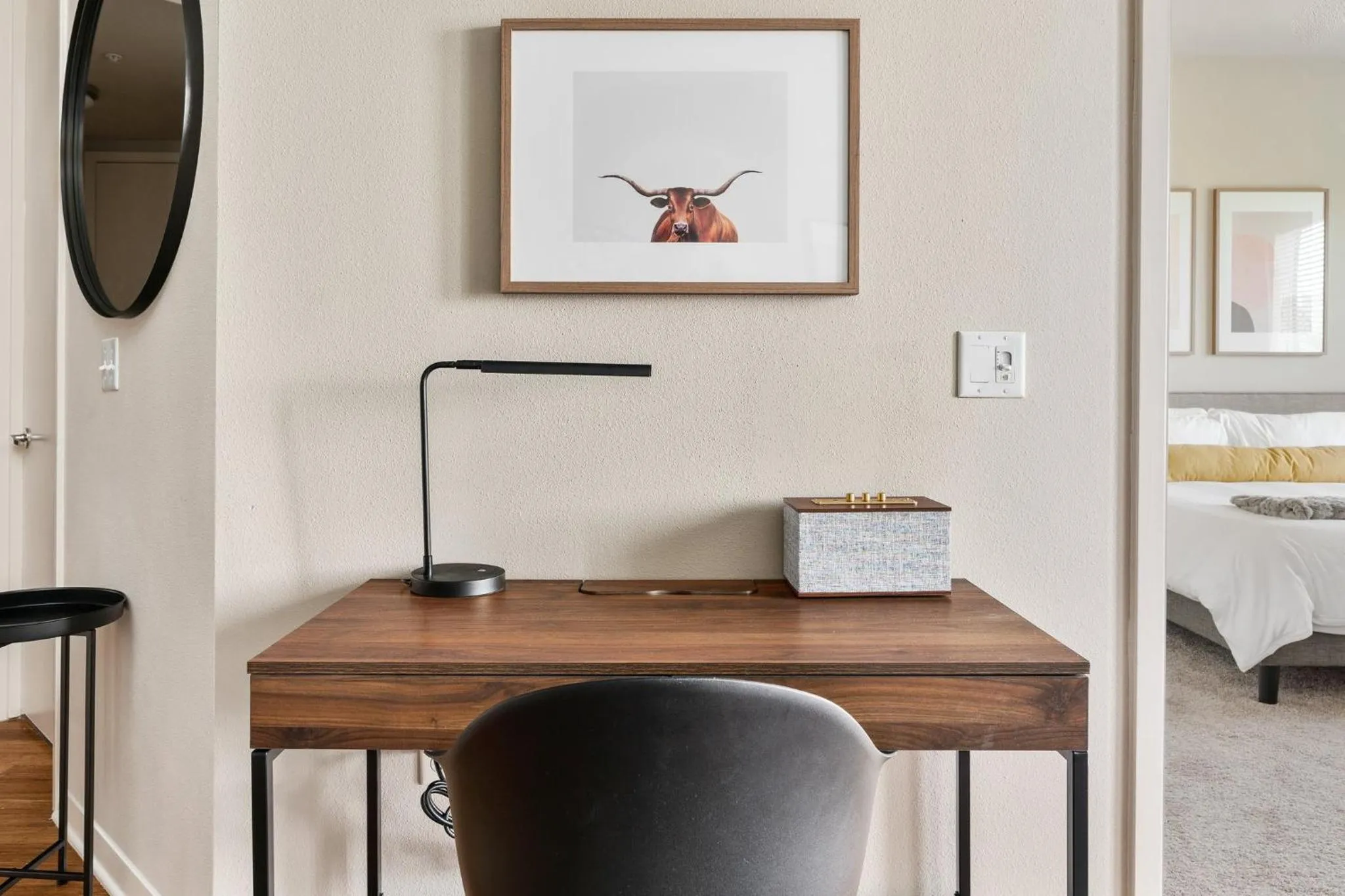 Decorative detail, Bed in Lodgeur Med Center, Houston - close to MD Anderson & other hospitals