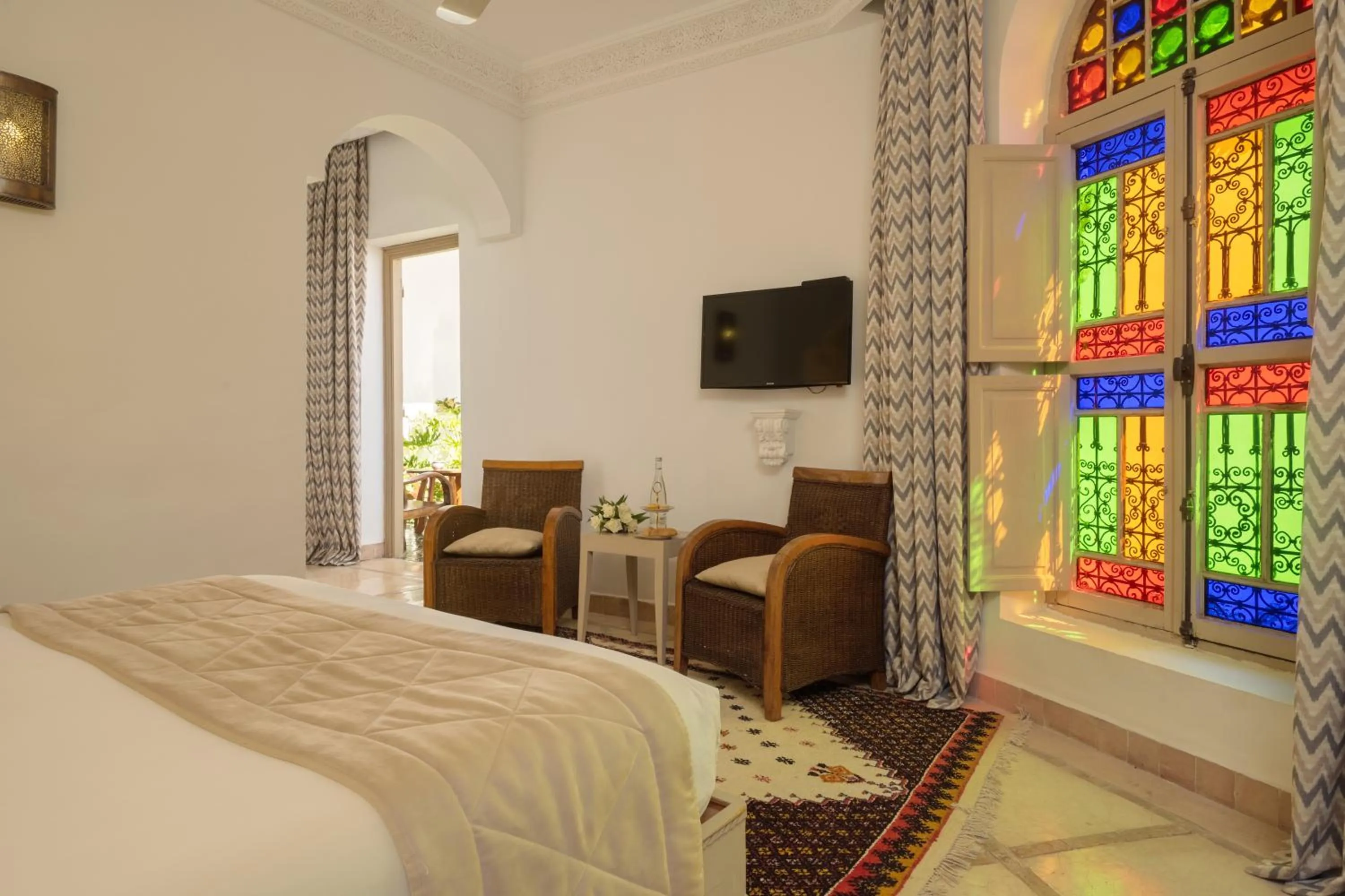 Photo of the whole room, Bed in Riad Alma