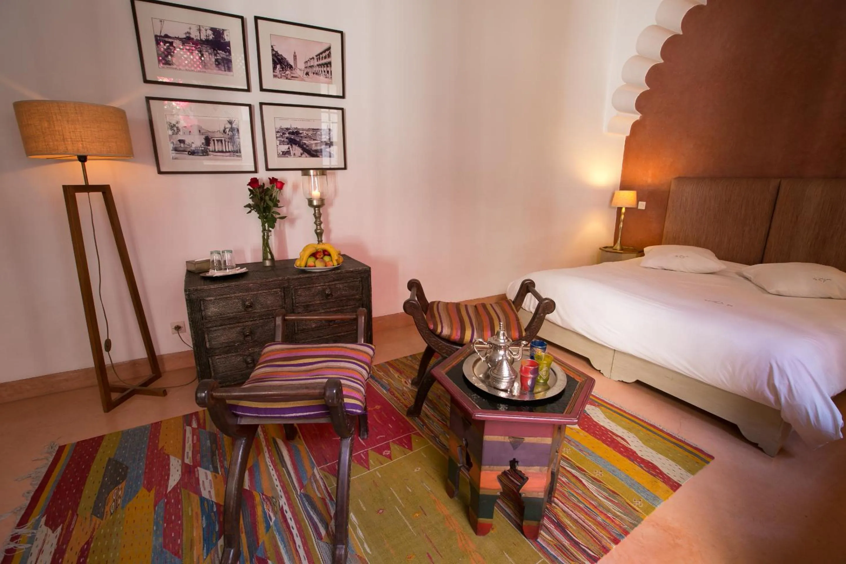 Photo of the whole room, Bed in Riad Altair